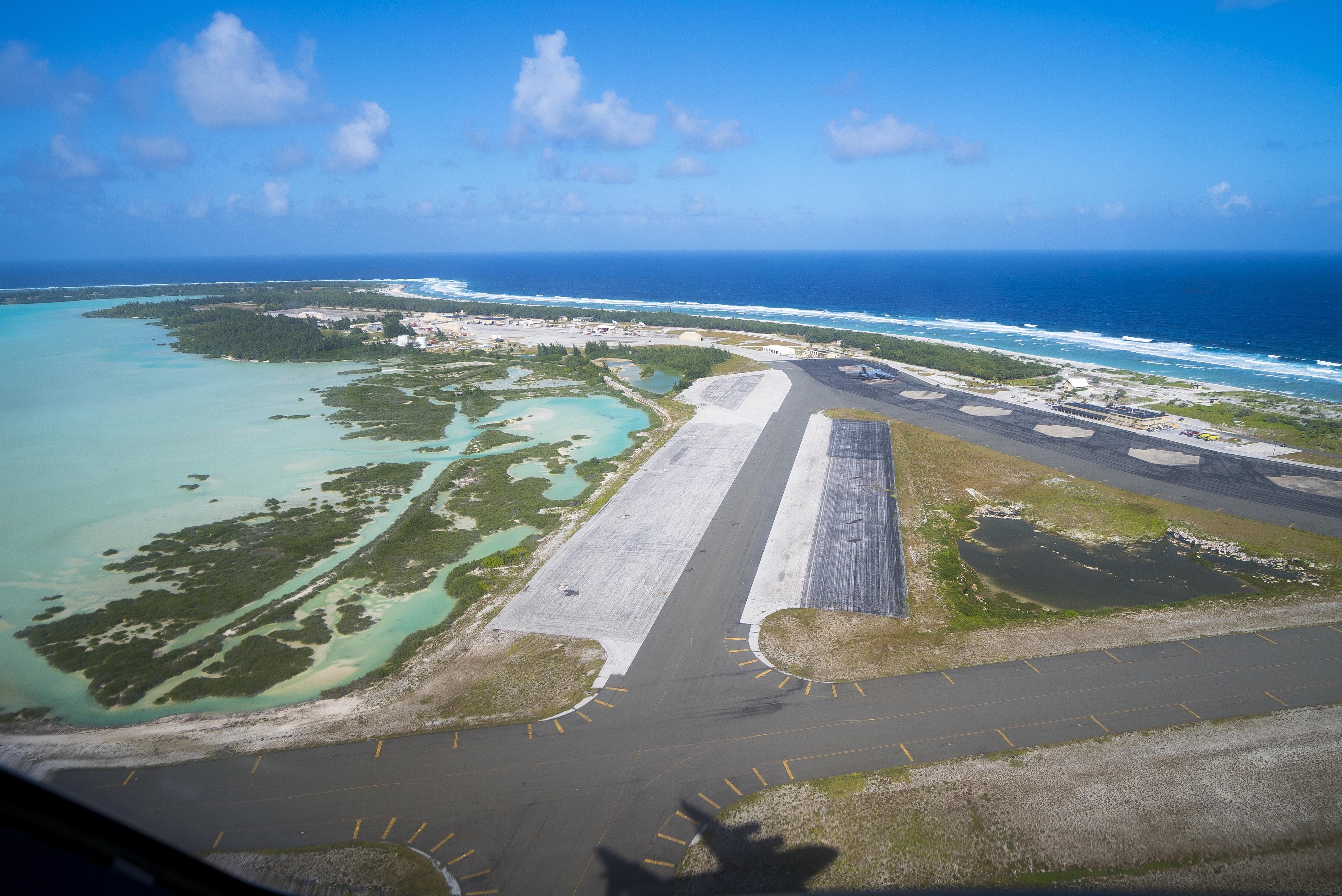 Quick stop into Wake Island! r/aviation
