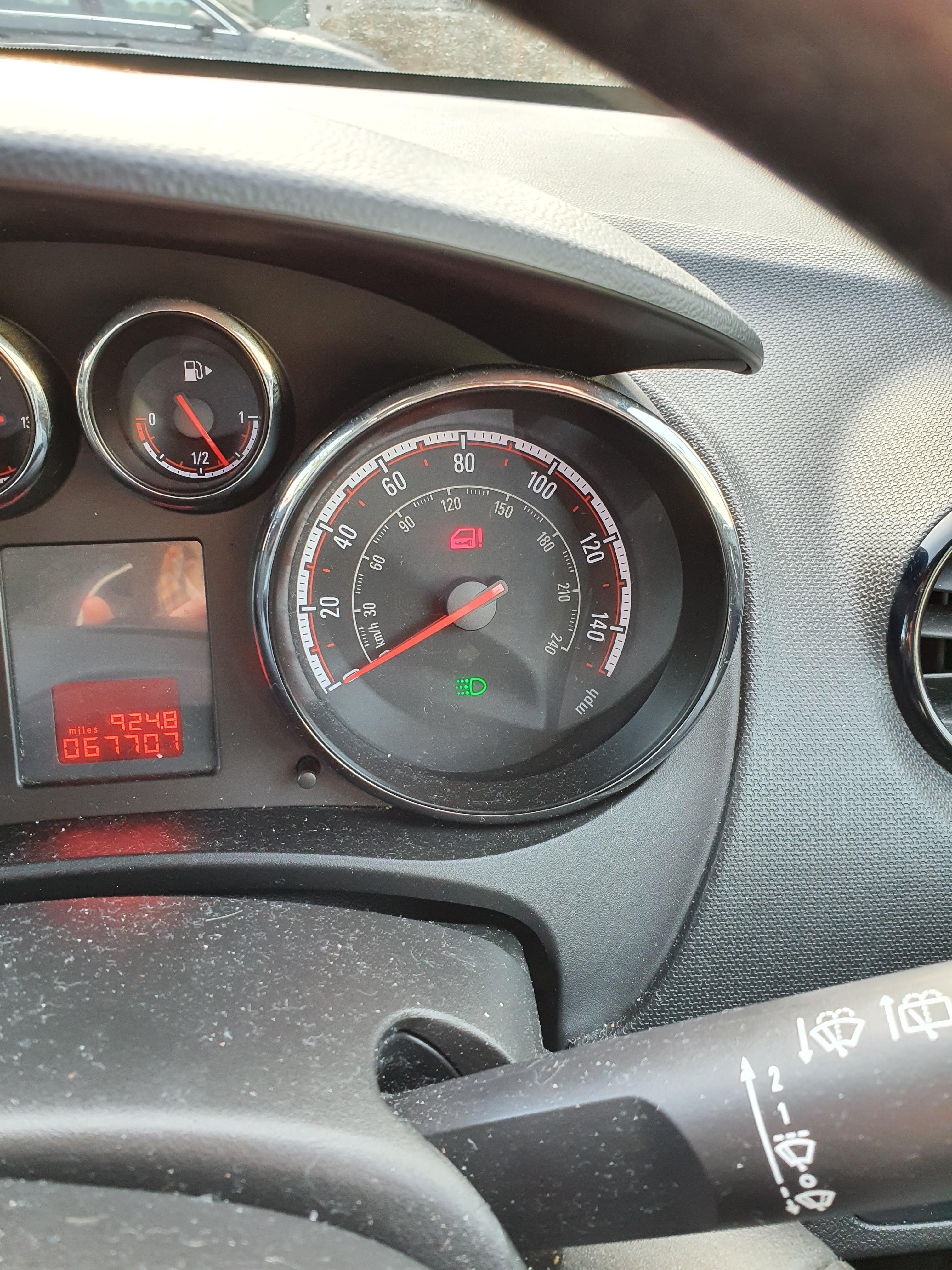 Car keeps beeping. What is this thing r/mechanic