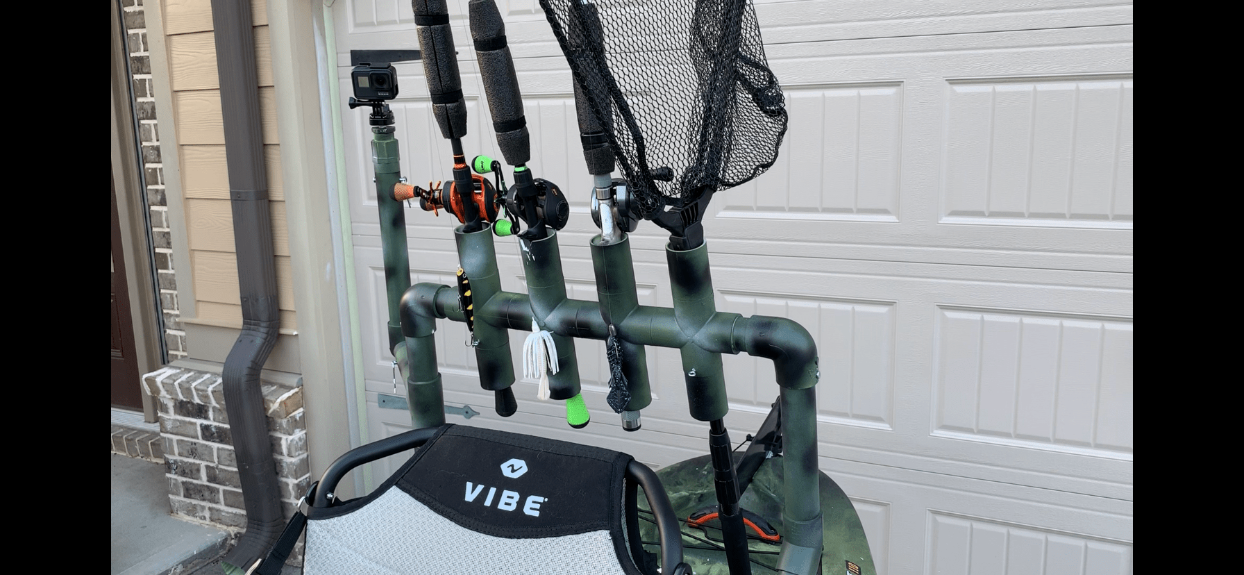 Just added this PVC Rod Holder and Adjustable Go Pro Mount r/kayakfishing