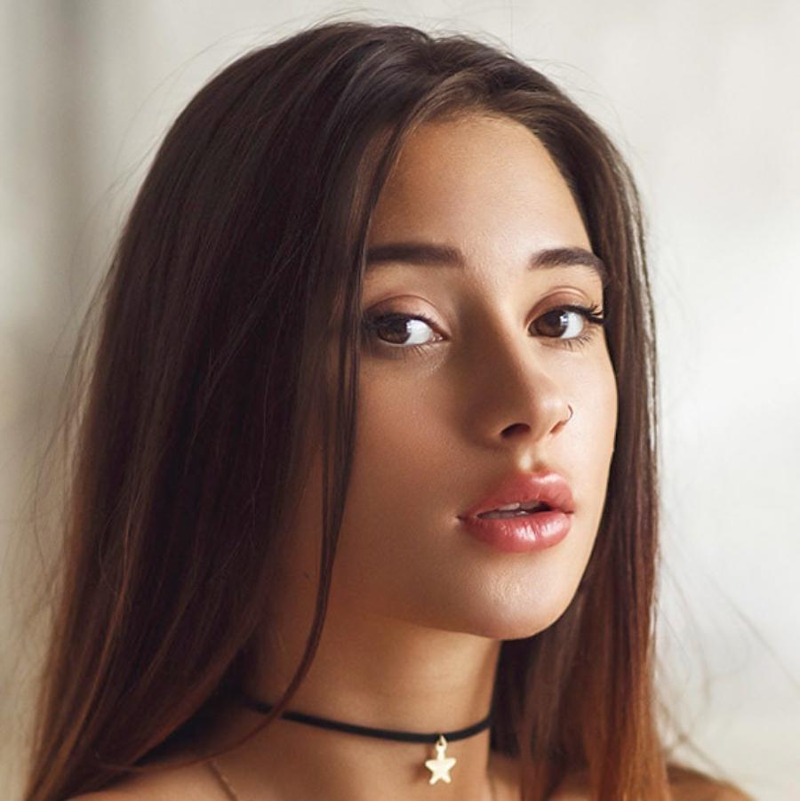 Liya Silver : real_18_19_porn_girls