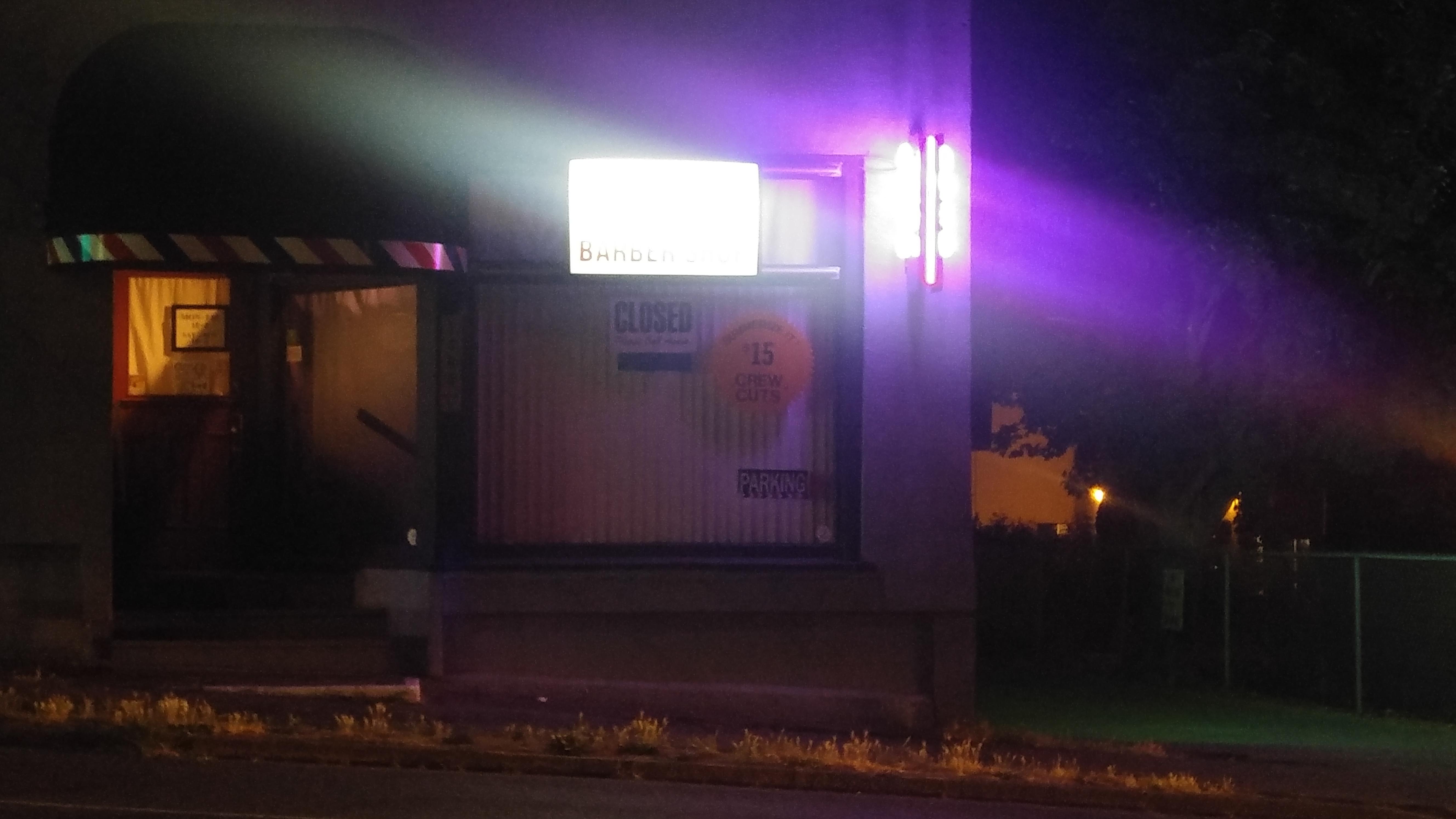 Ken's Barber Shop Victoria BC r/opensignclosedstore