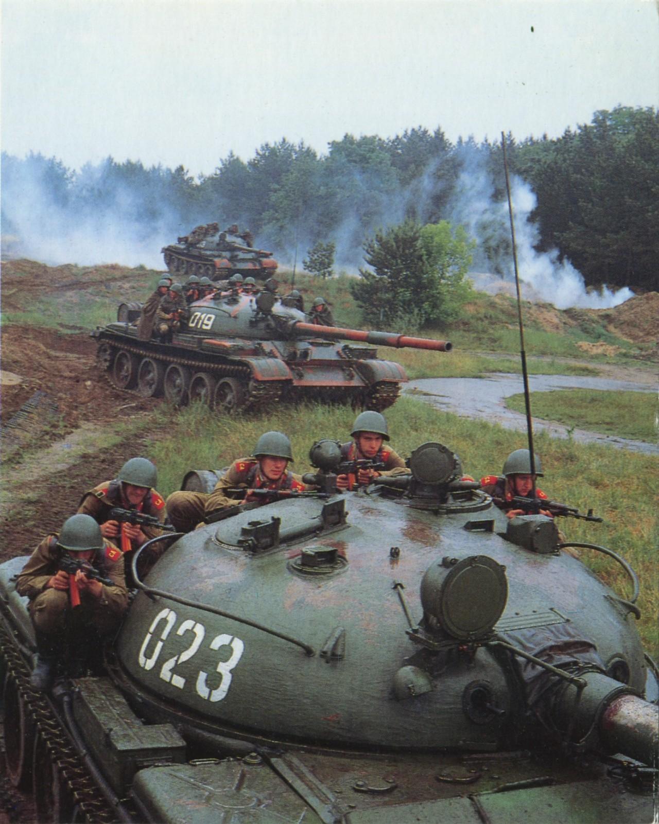 Soviet T62s and infantry practicing the tank desant. [1280x1601] r/TankPorn