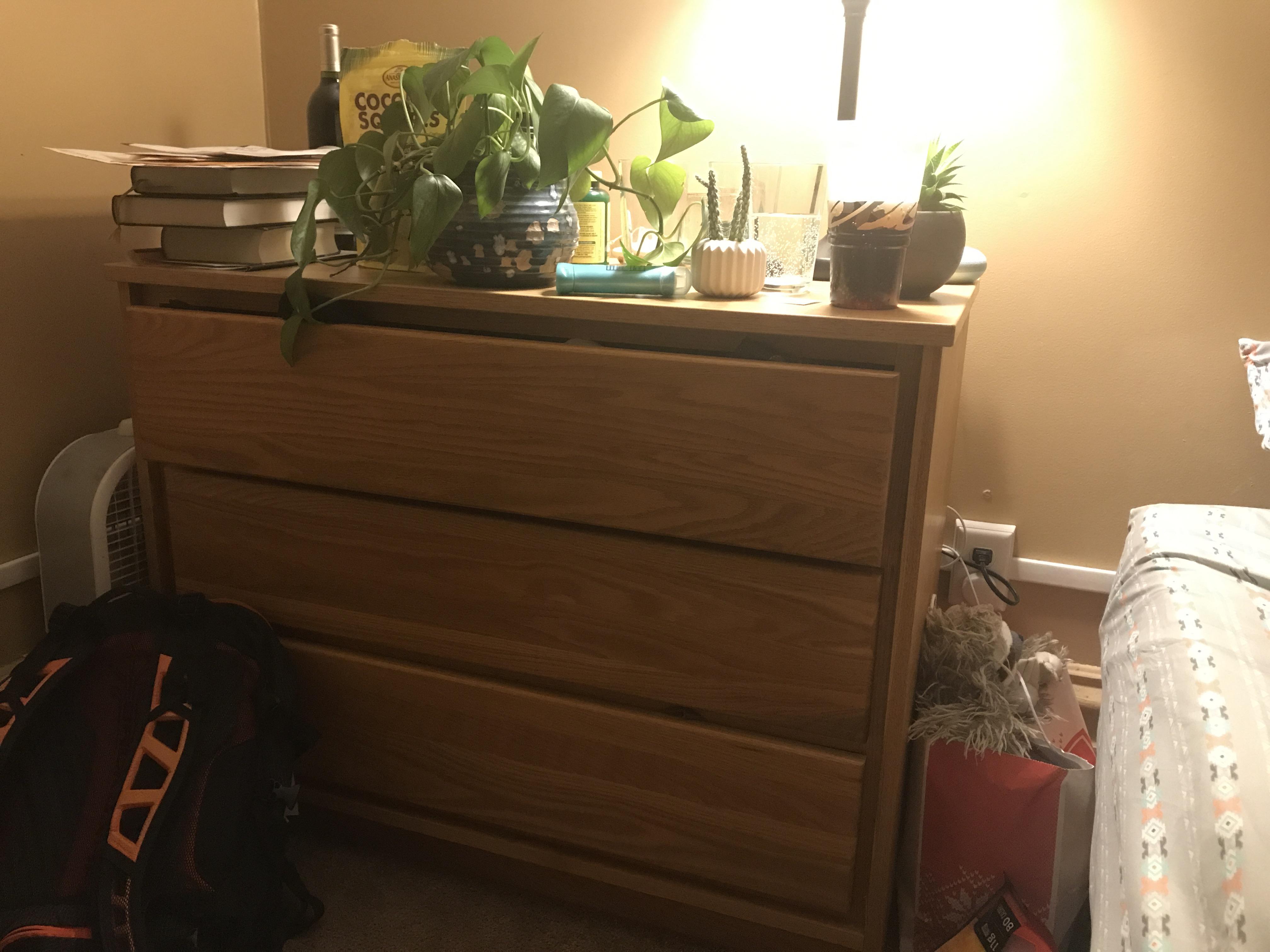Can this dresser hold my 30g tank? It is about a 4ftx2ft dresser r
