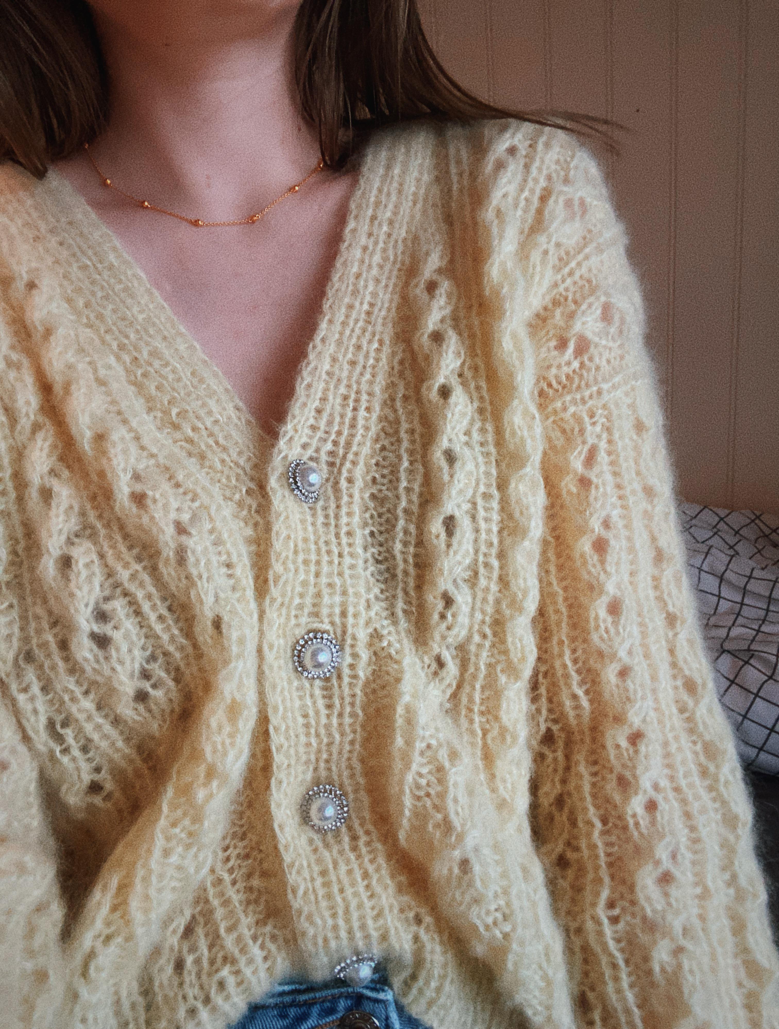 Finished this dream of a yellow cardigan yesterday r/knitting