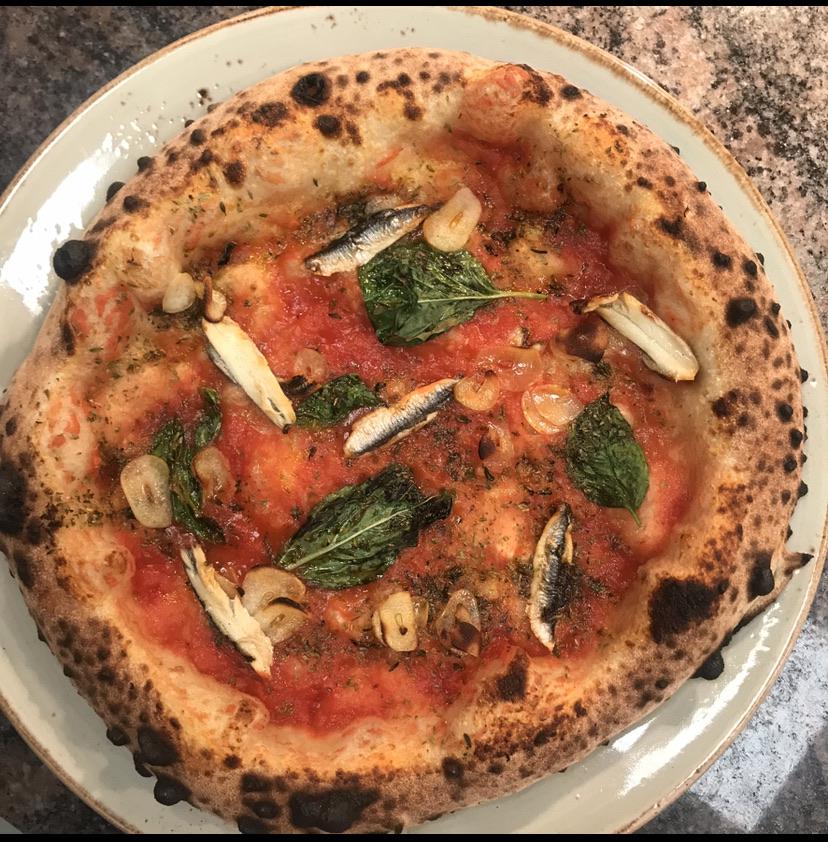 Marinara with Spanish white anchovies r/Pizza