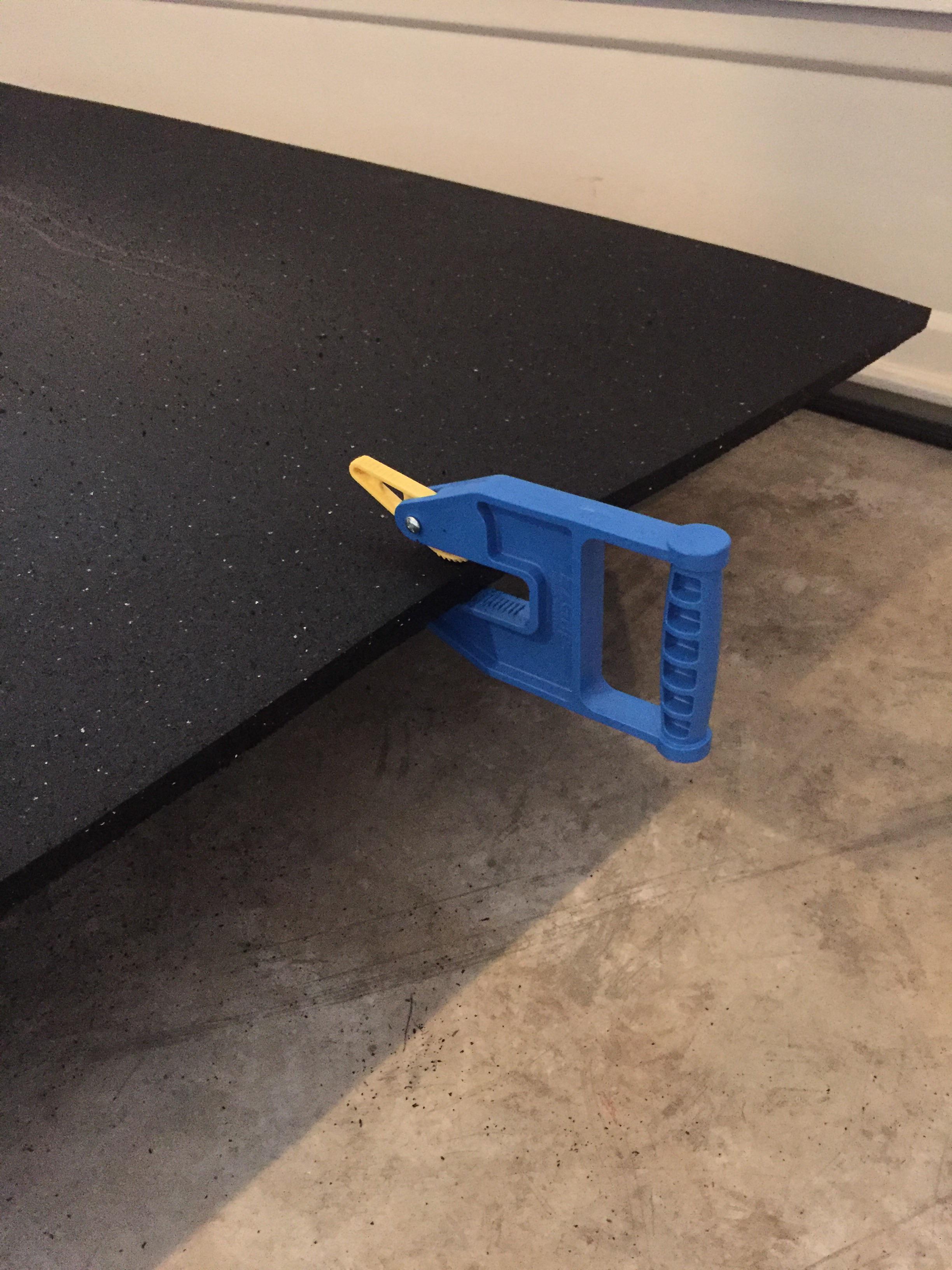 This is the greatest invention. It makes moving mats a breeze r/homegym