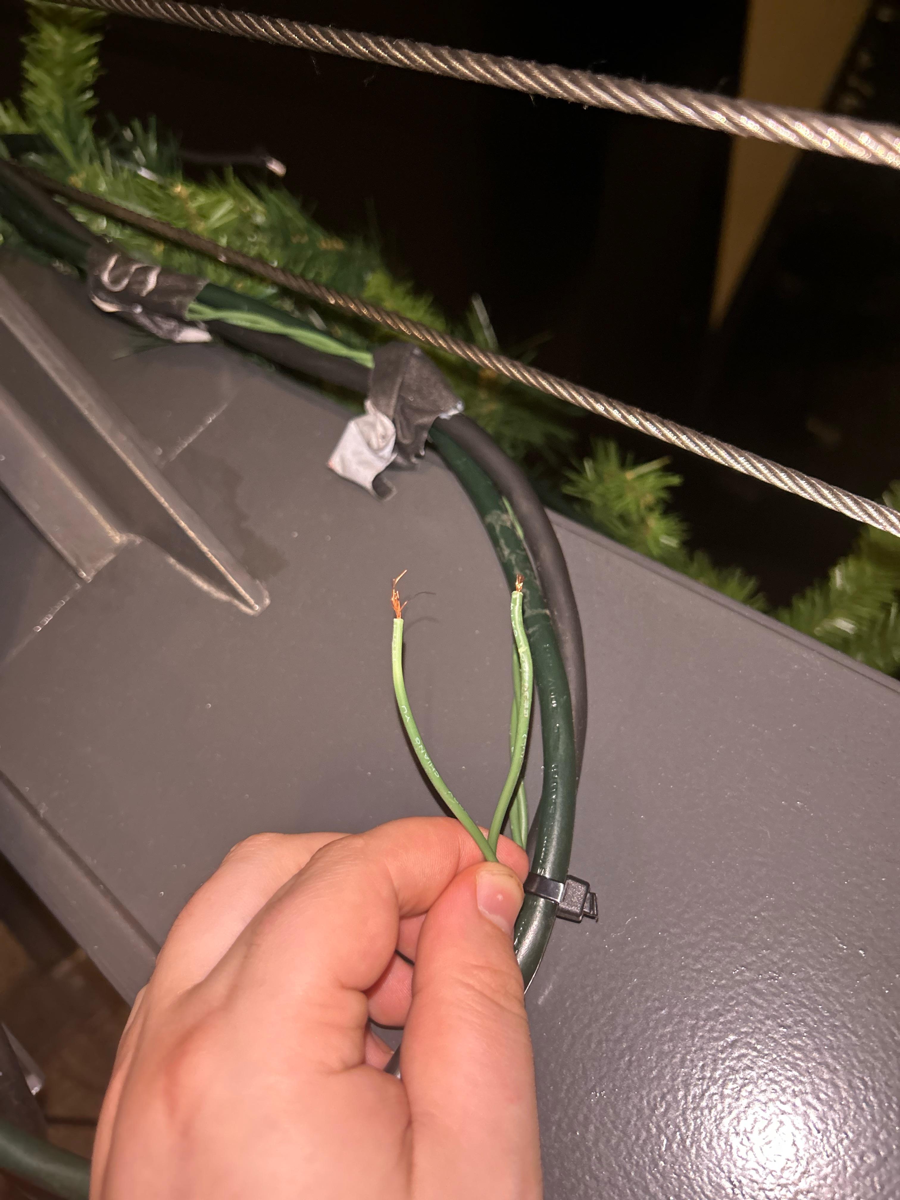 Male plug ripped off Christmas lights r/electrical
