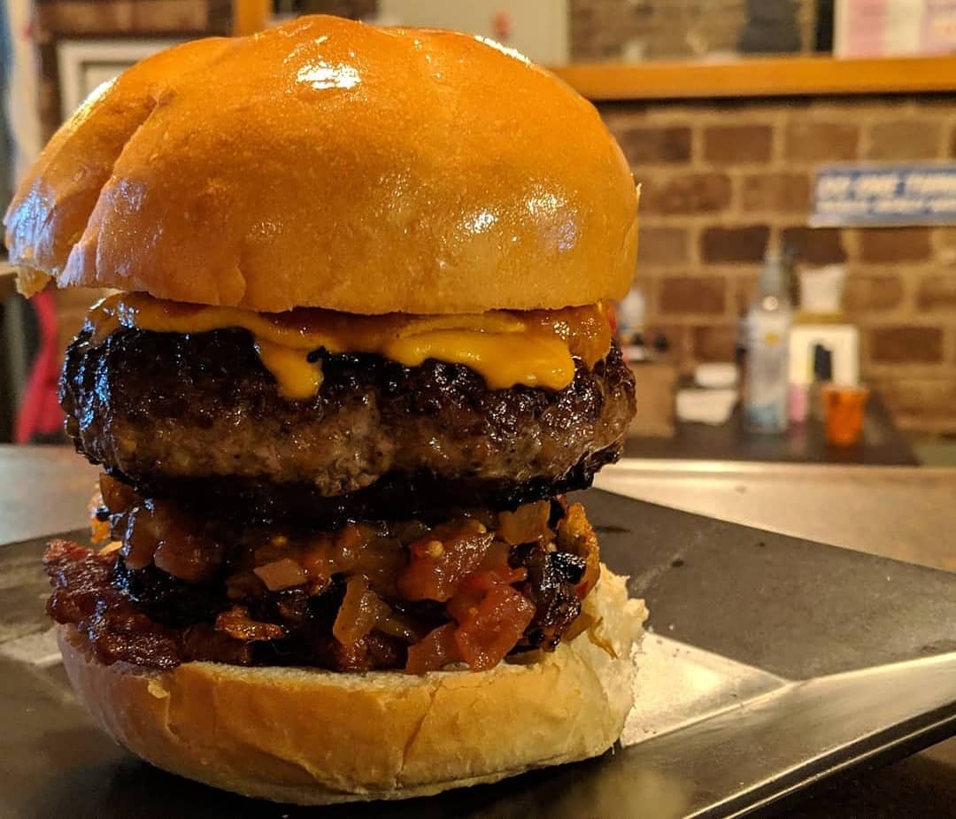 [OC] Chutney & Caramelized Onion Burger, with Homemade Chipotle Sauce
