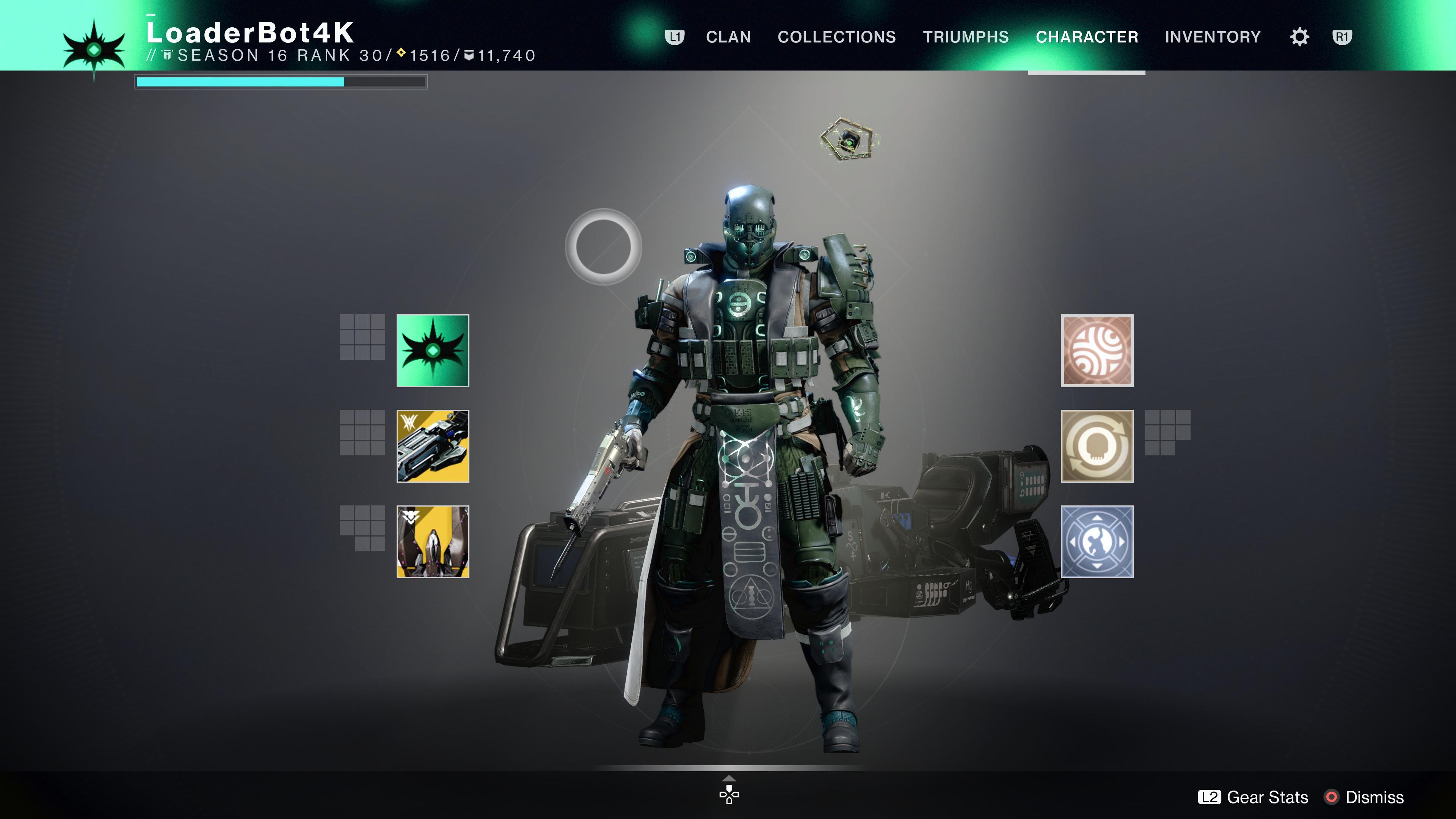 I really love the new witch queen armor. The Veritas armor set. (Male