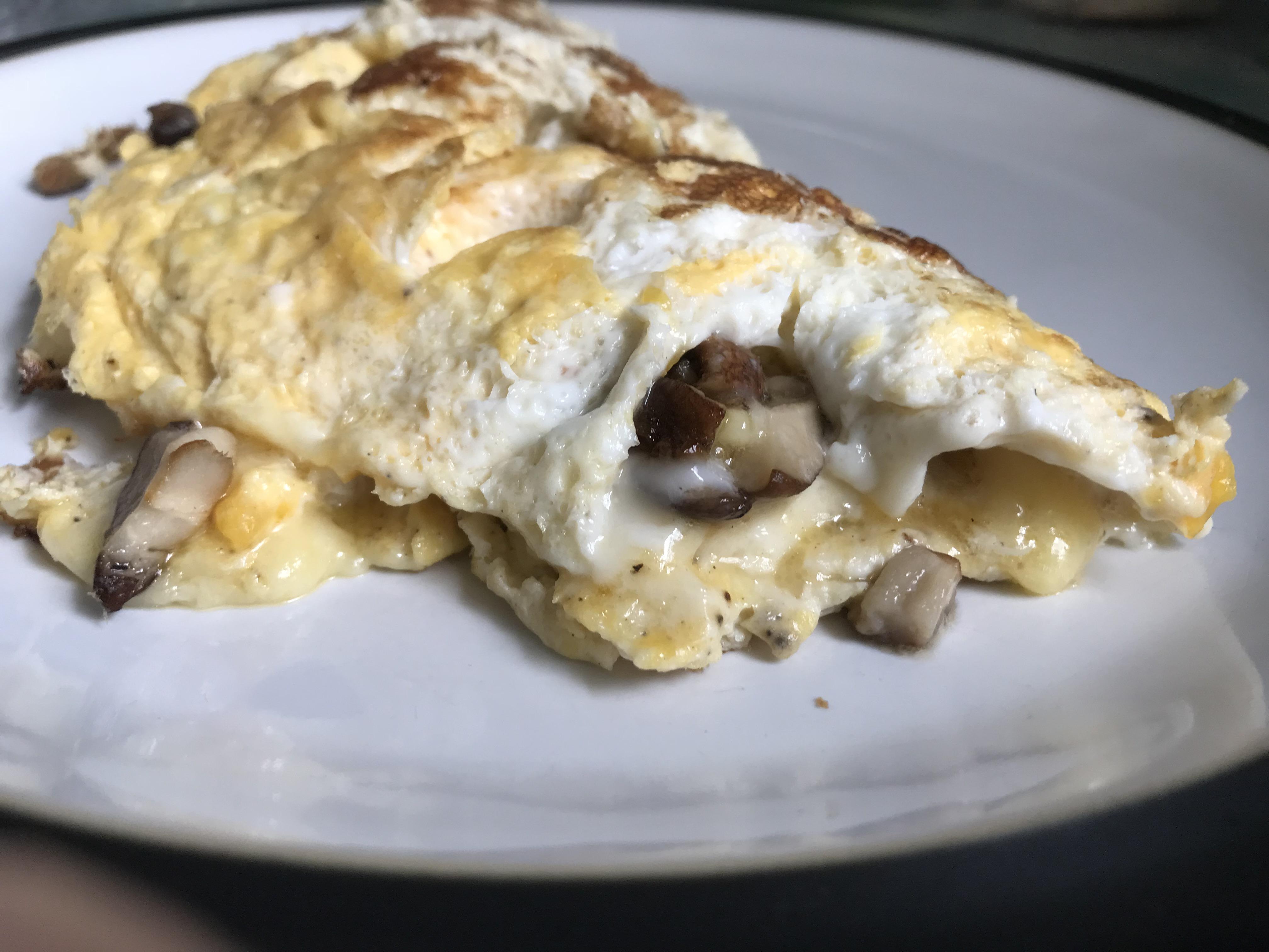 Cheese and Shiitake mushroom omelette r/FoodPorn