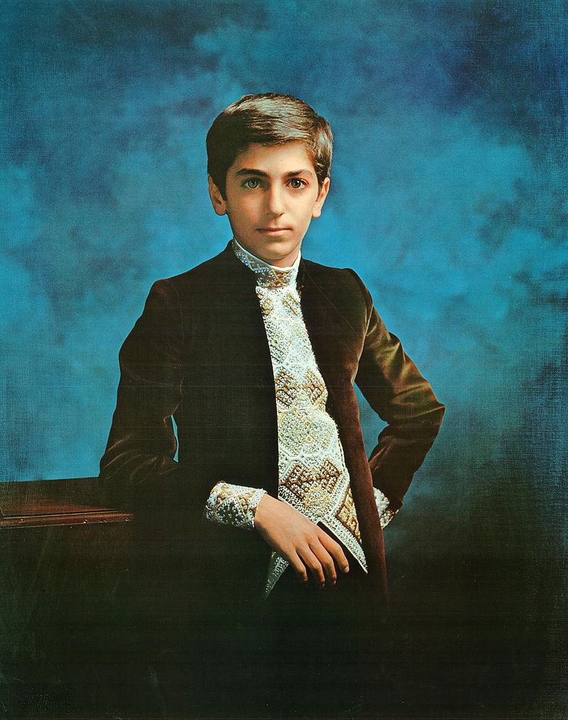Reza Pahlavi in 1973 as Crown Prince of Iran. r/monarchism