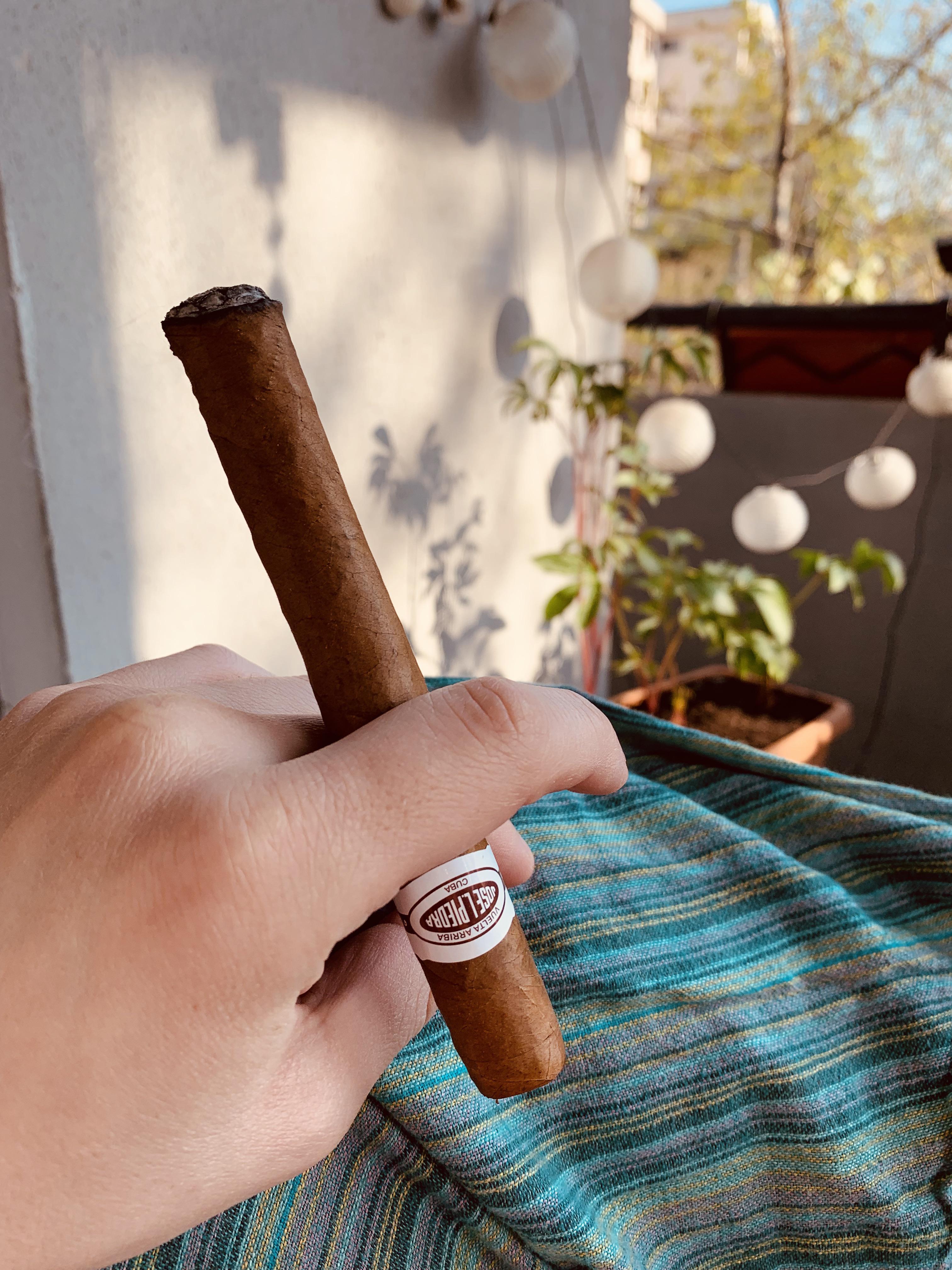 Best cheap cigar in my opinion. r/cigars