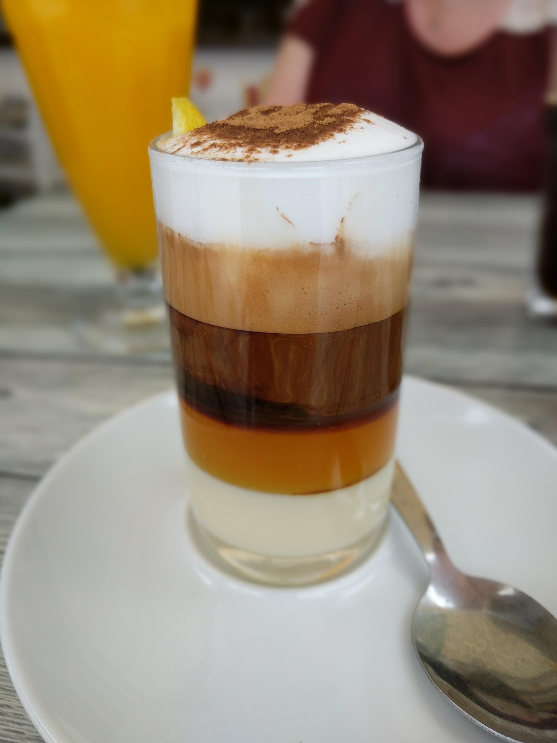 The layers in this coffee r/mildlyinteresting