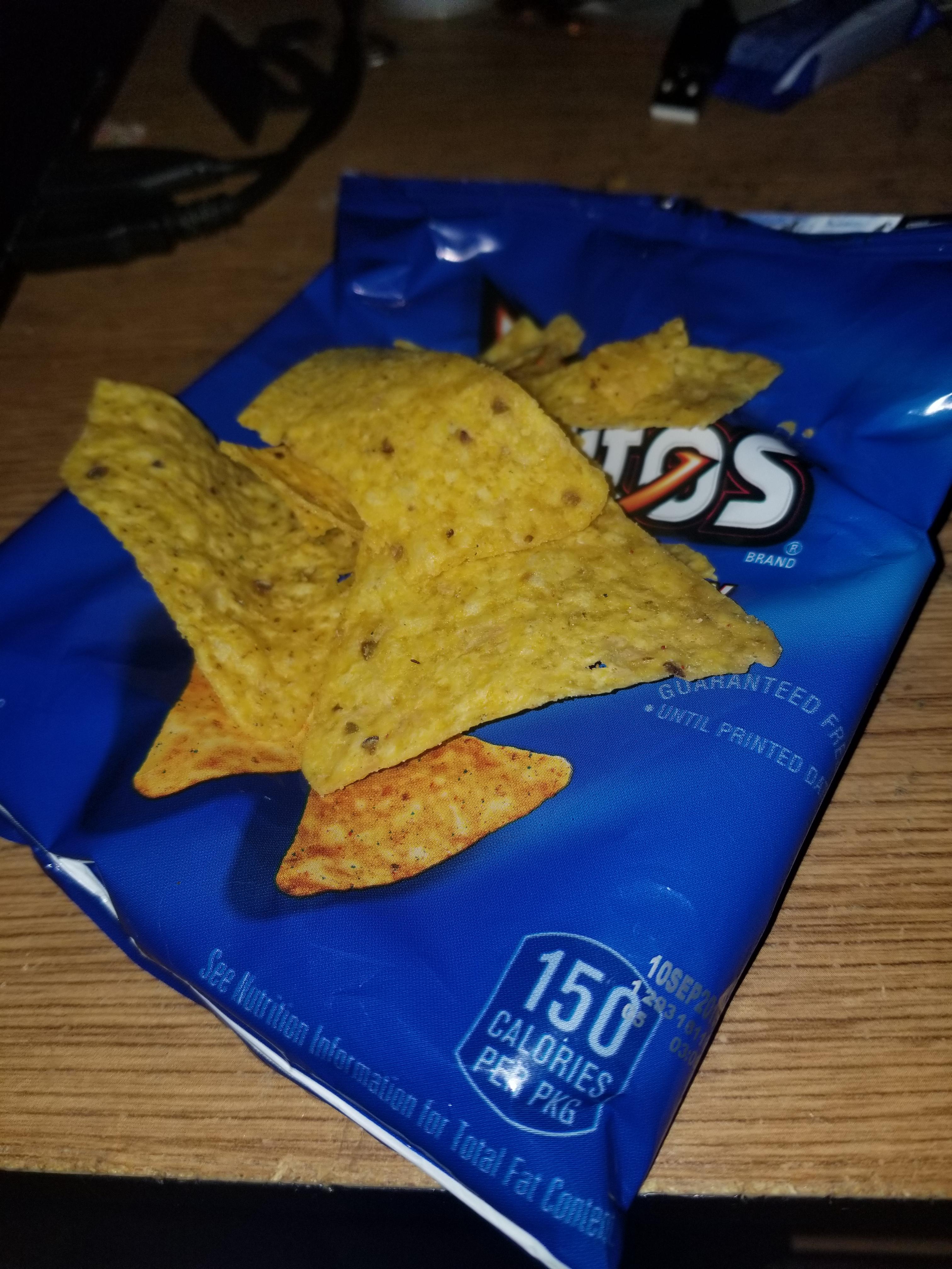 These cool ranch doritos have no seasoning on them. r/mildlyinfuriating