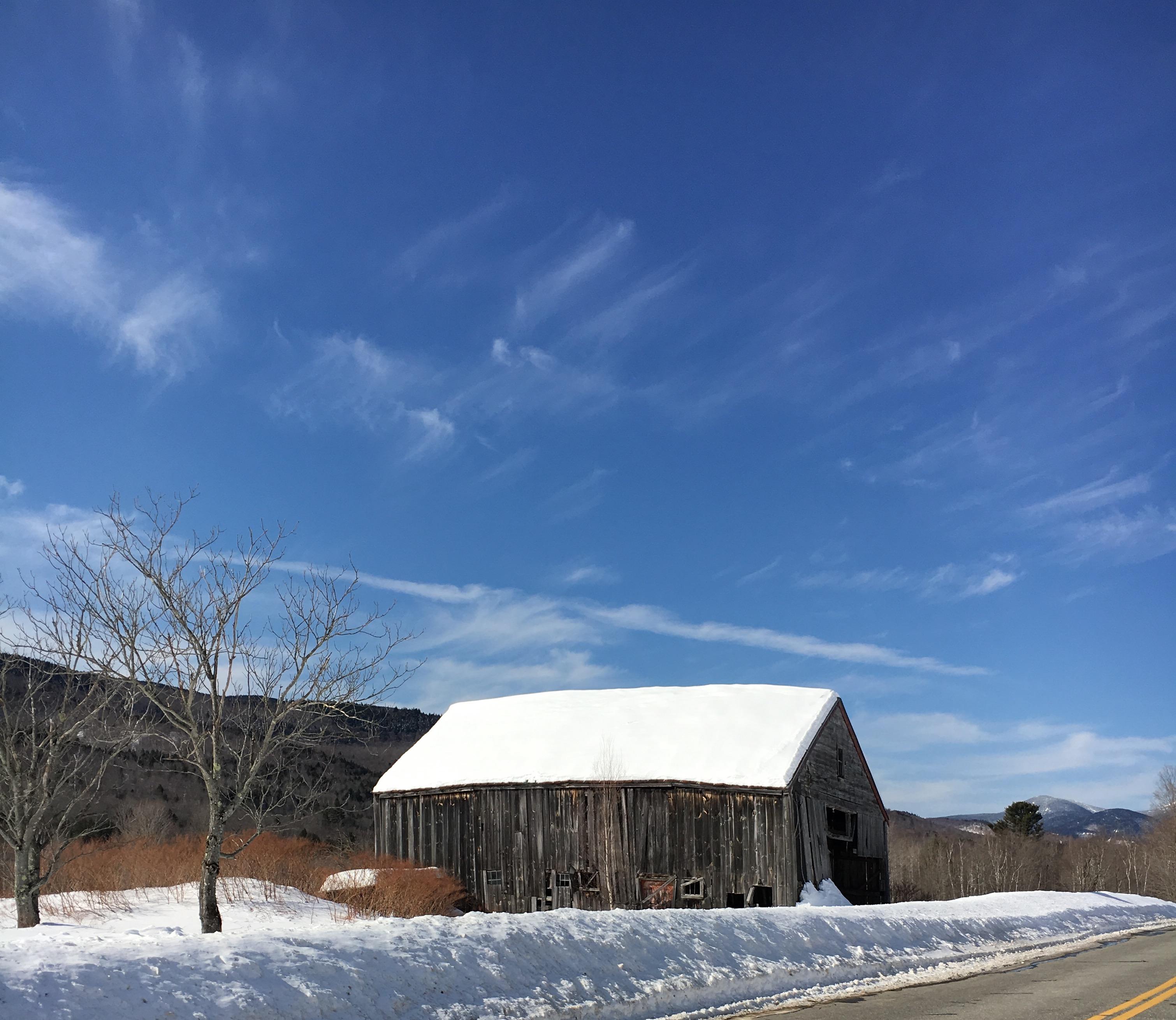 Nice to see plenty of blue sky today. r/Maine