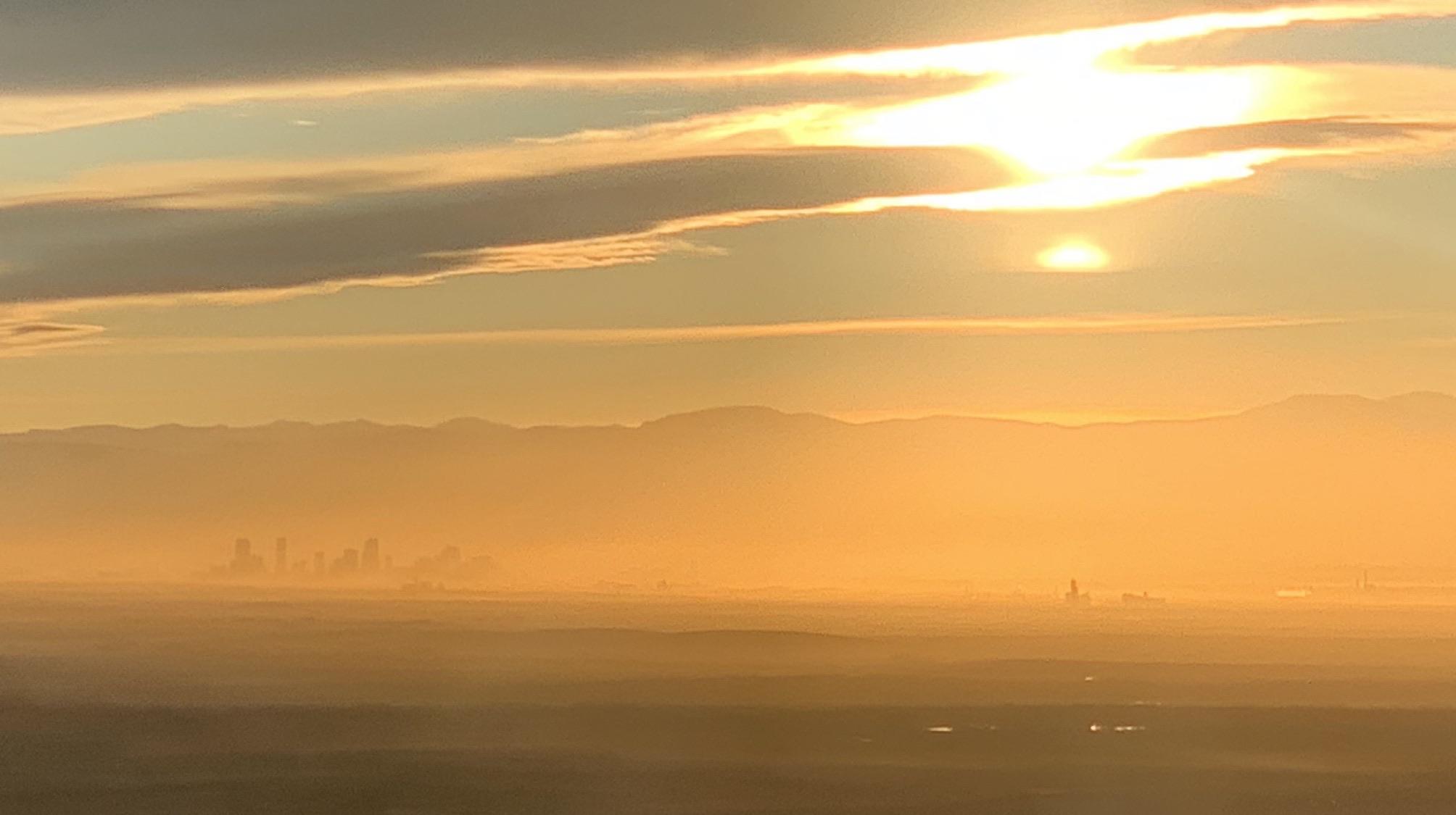 Flying into Denver last night r/Denver