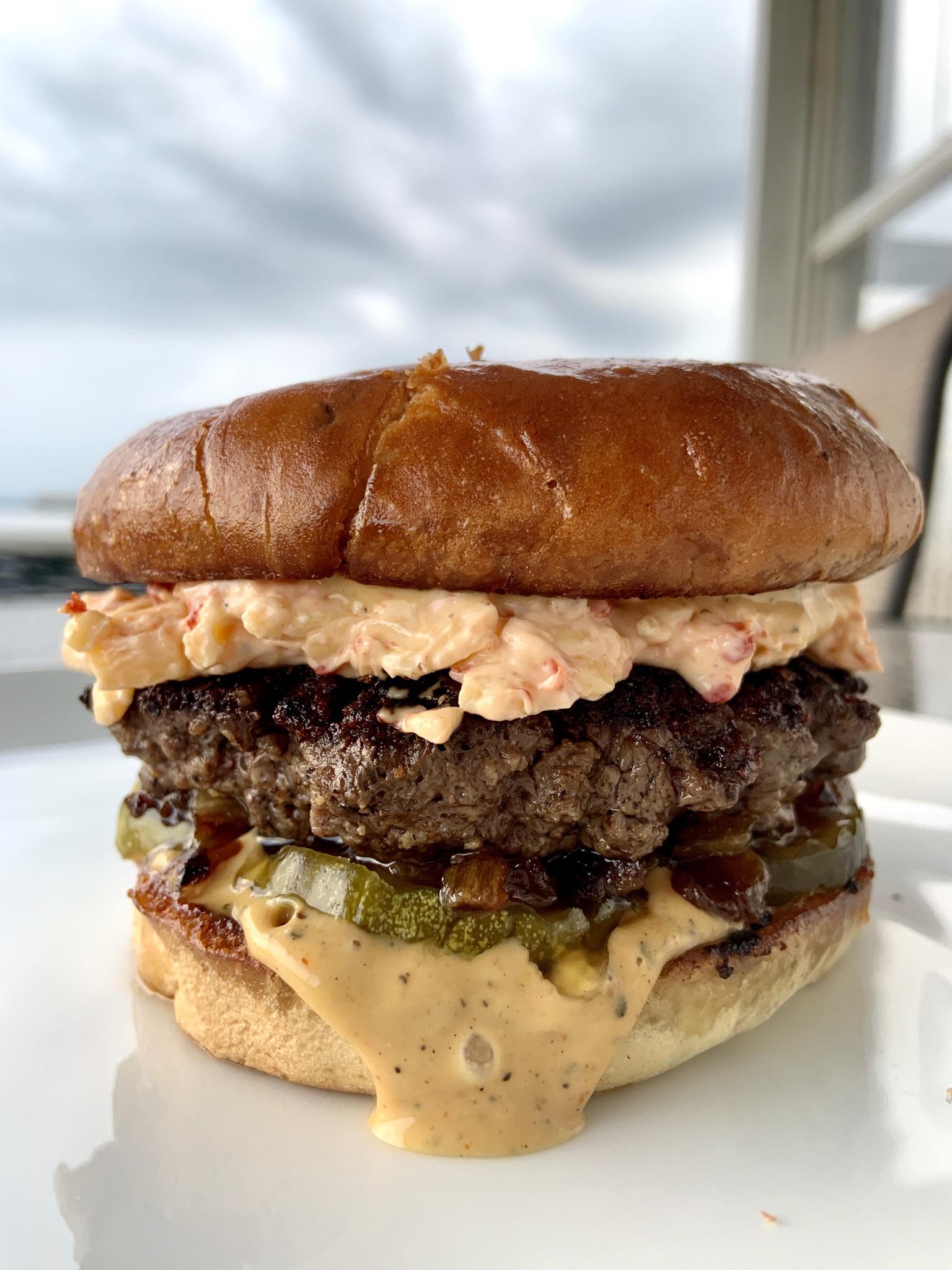 [Homemade] Half pound burger with homemade pimento cheese, spicy