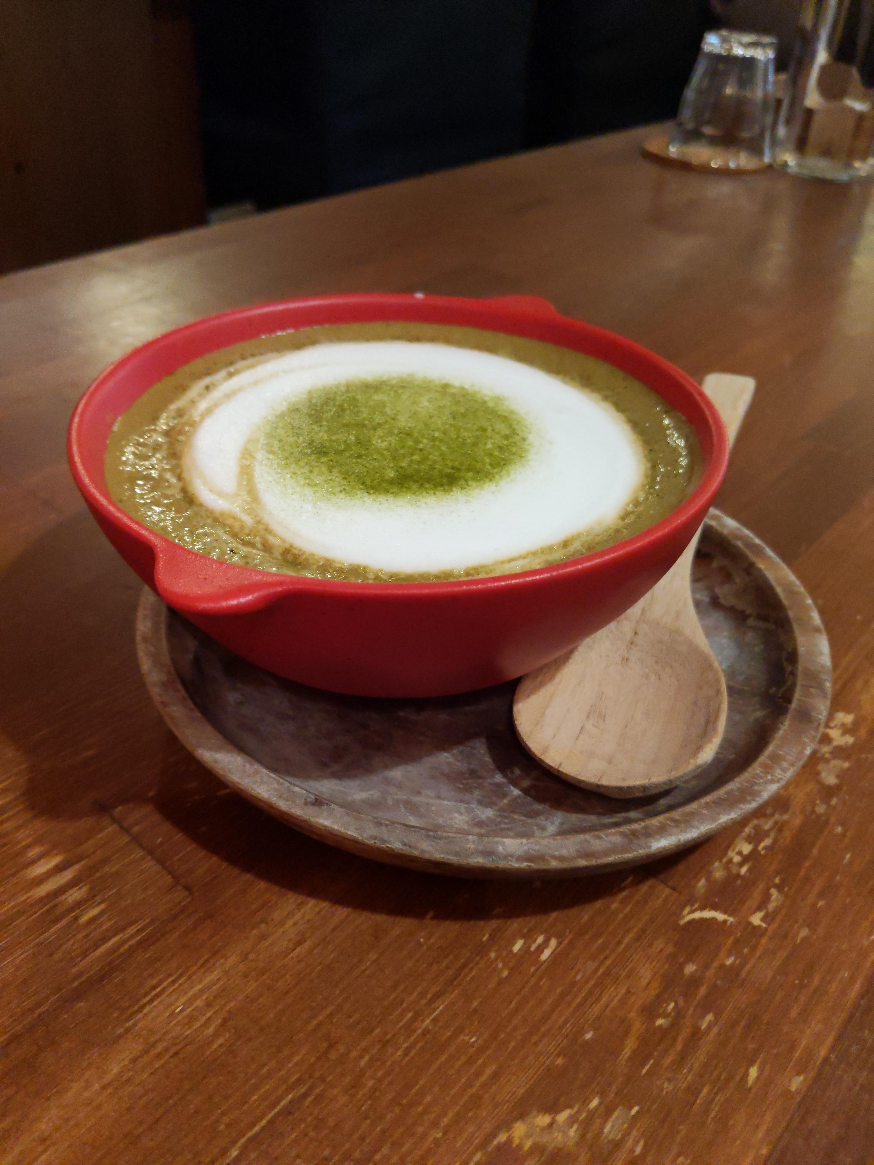 Matcha espresso drink in a bowl wewantcups