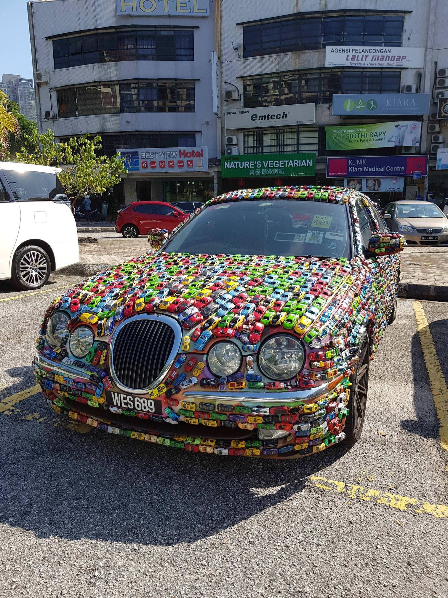 This is my toy car.... This is my real car r/regularcarreviews