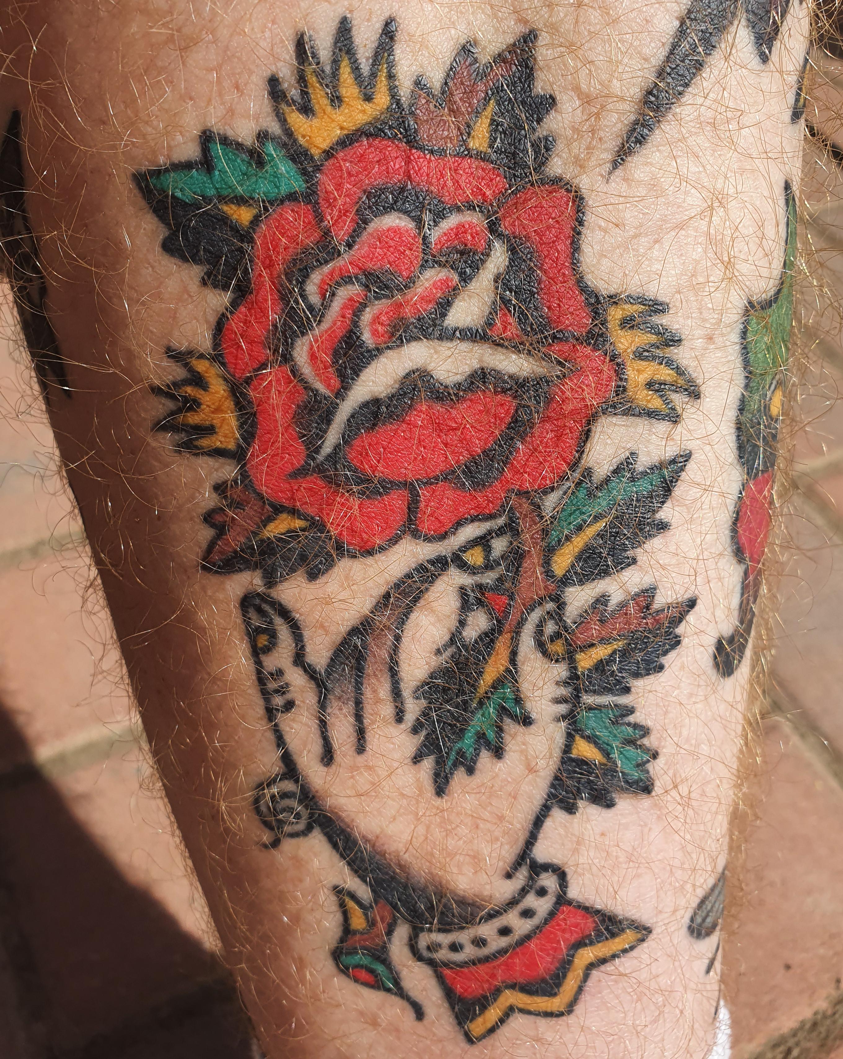 Another bright healed rose! Done by Joris Mous at Tattoo Joris & Co in