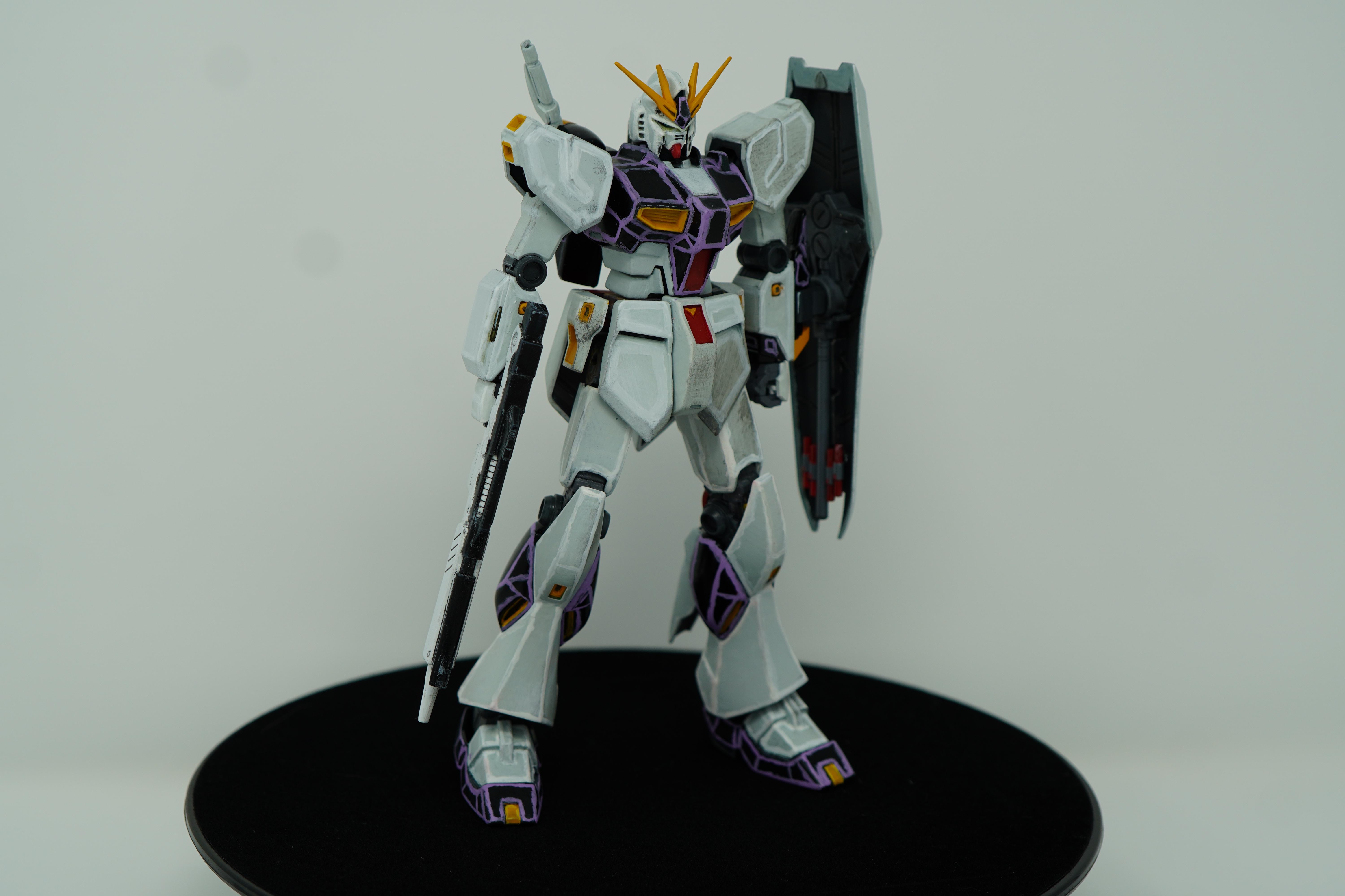 1/144 EG Nu my first 100 brush paint job with mostly citadel colors