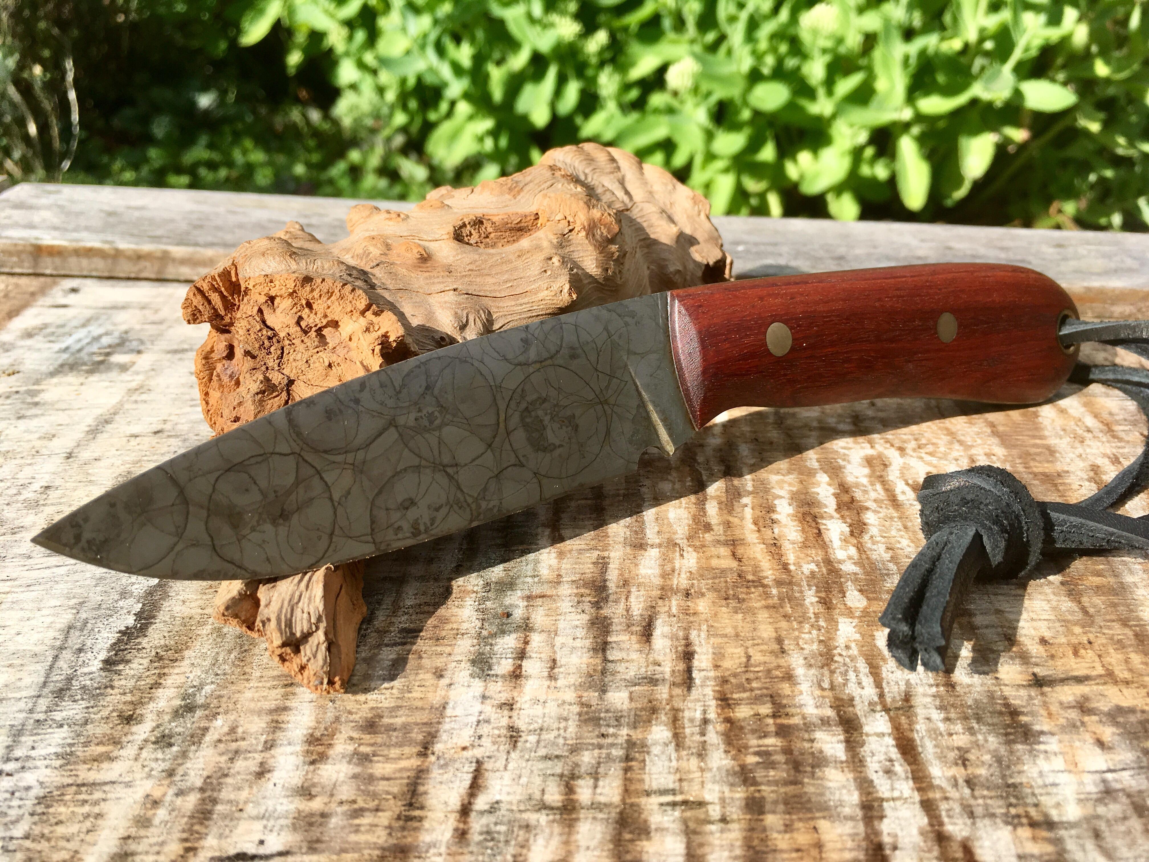 3rd knife finally finished, O1 with rosewood, brass pins and a forced