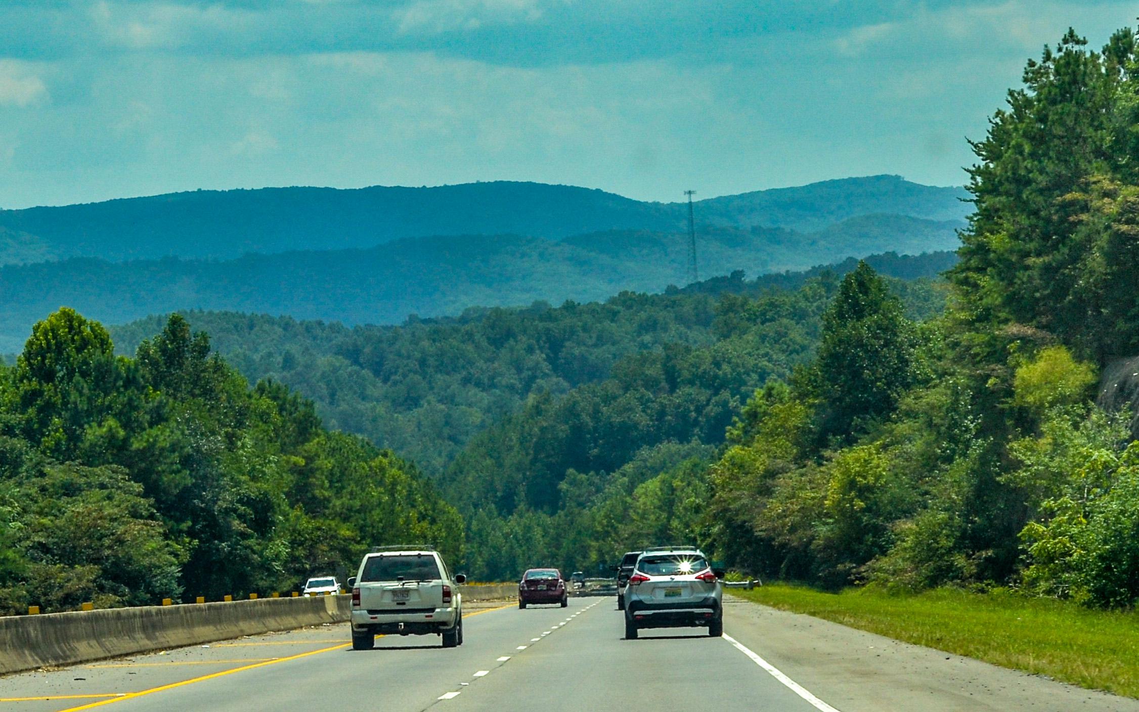 Coming down Alabama Highway 35 from Rainsville (Sand Mountain) to Fort Payne, passing through