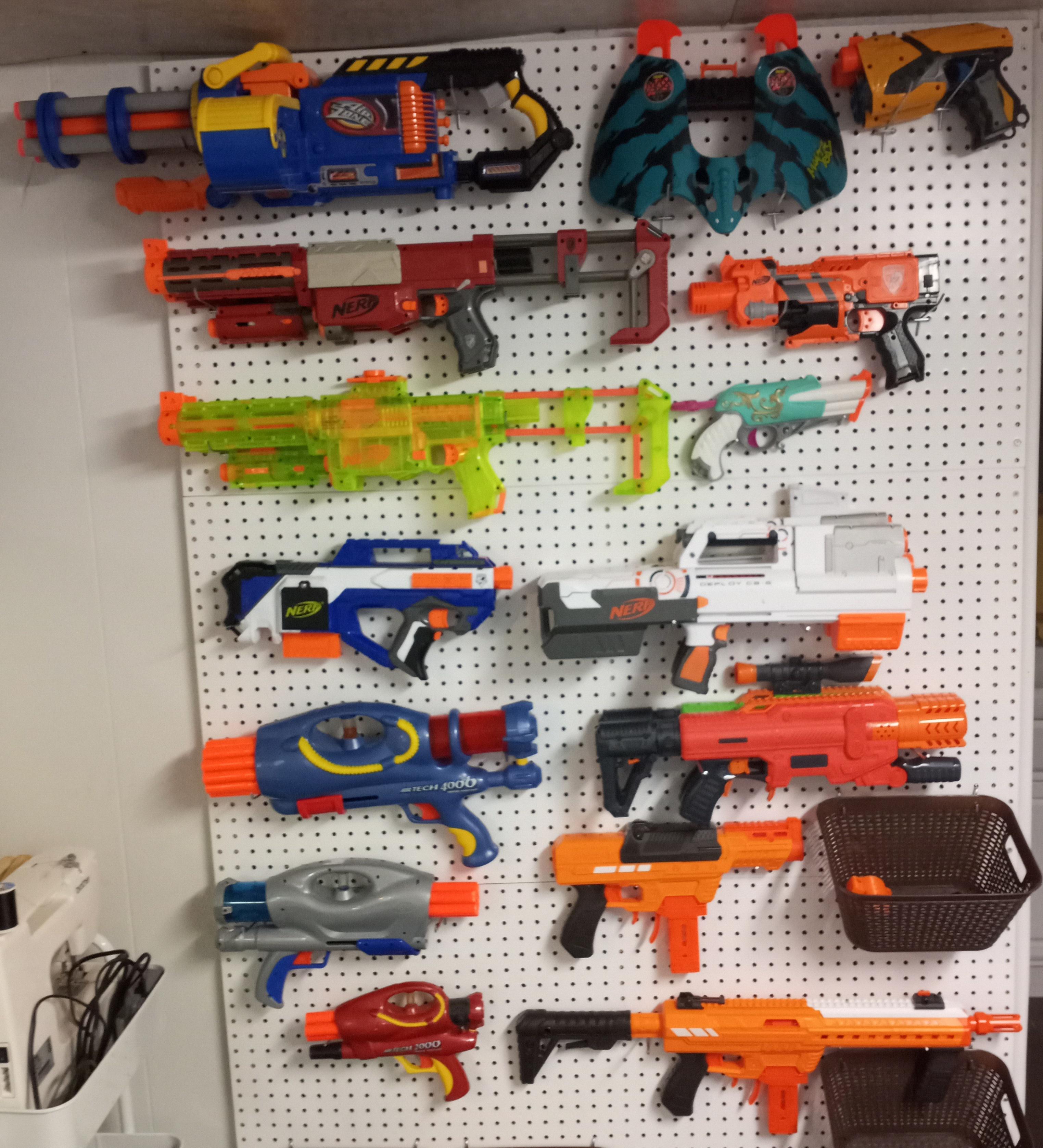 Blaster wall 4. This one is for rare stuff and project pieces. Trying