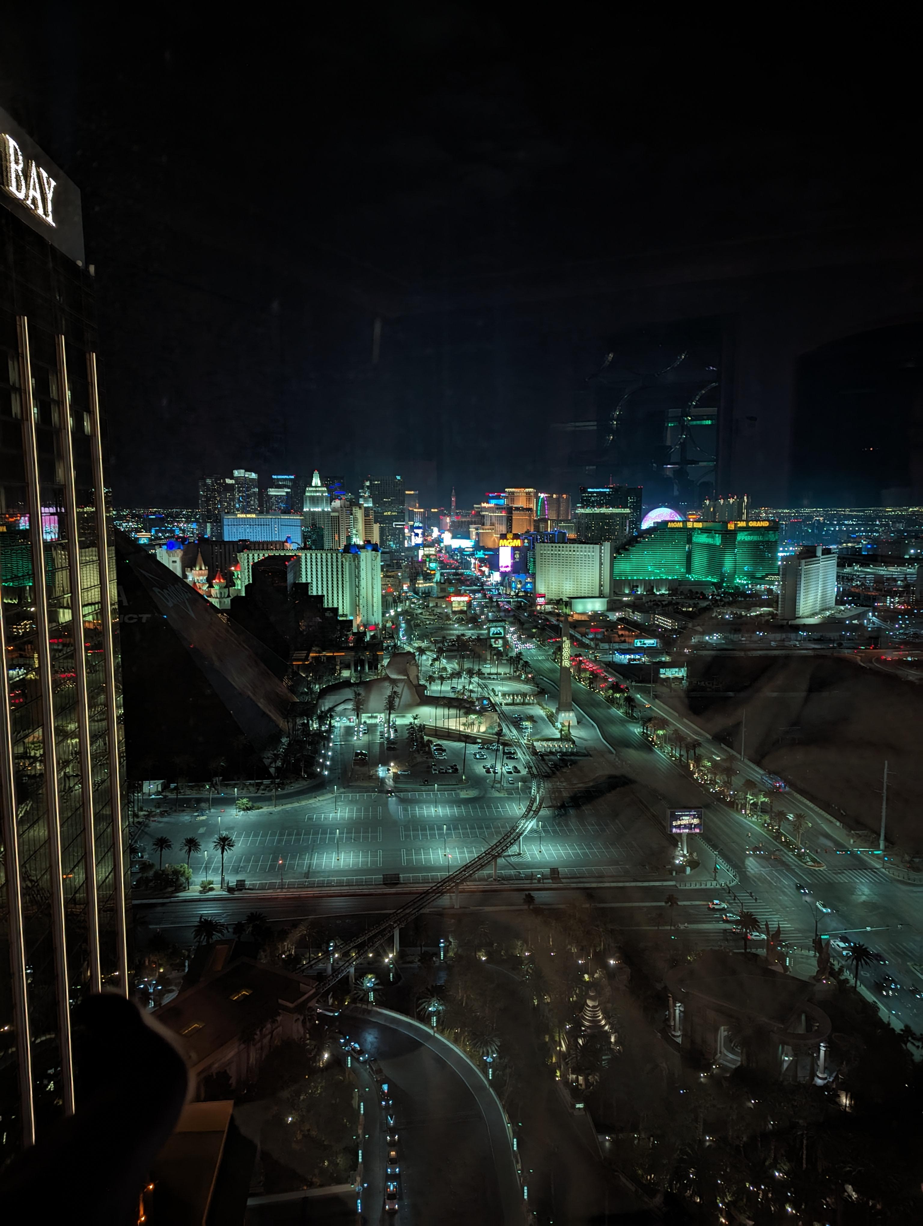 Amex deals for Vegas r/amex