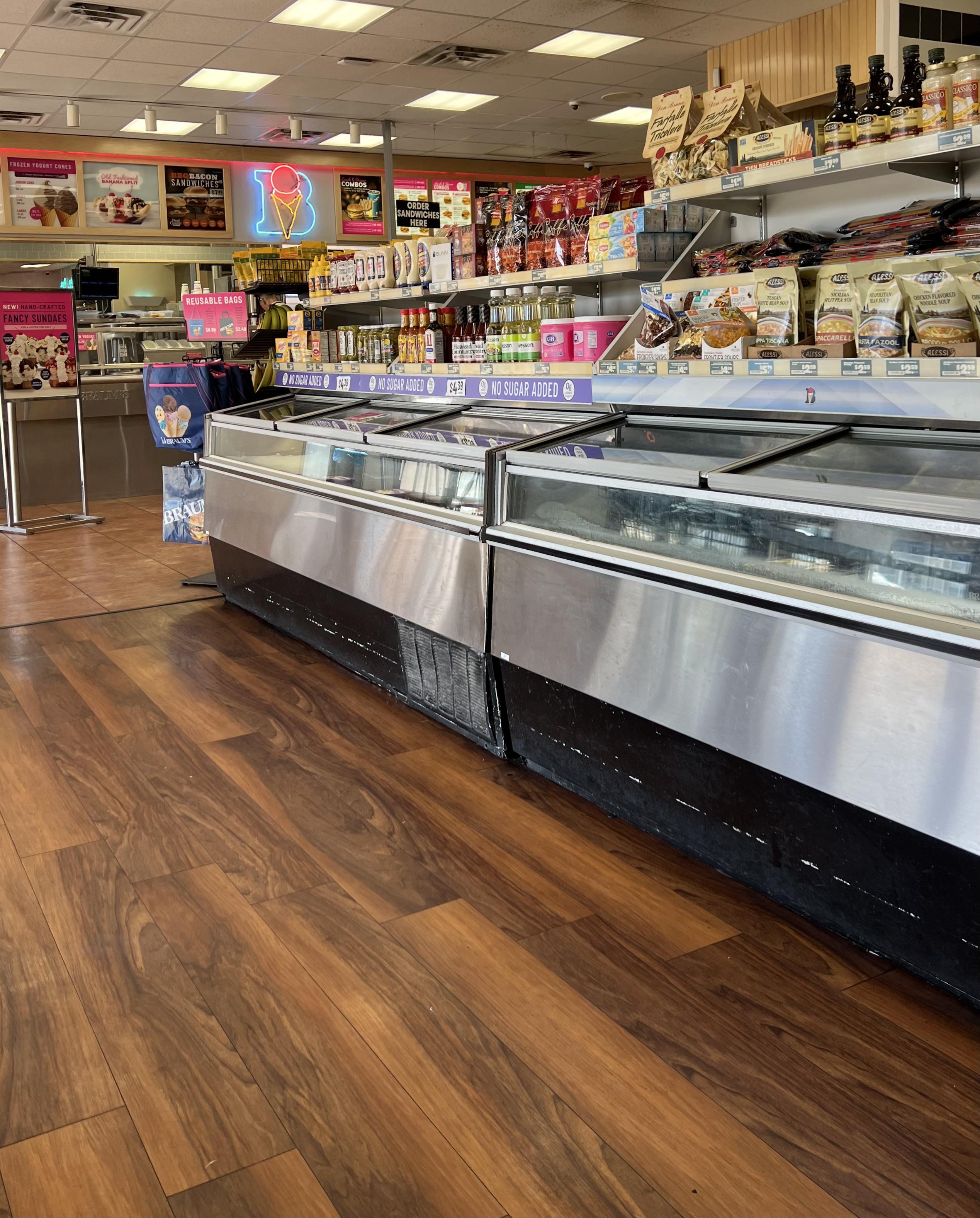 Aesthetically pleasing photo inside a Braum’s r/oklahoma