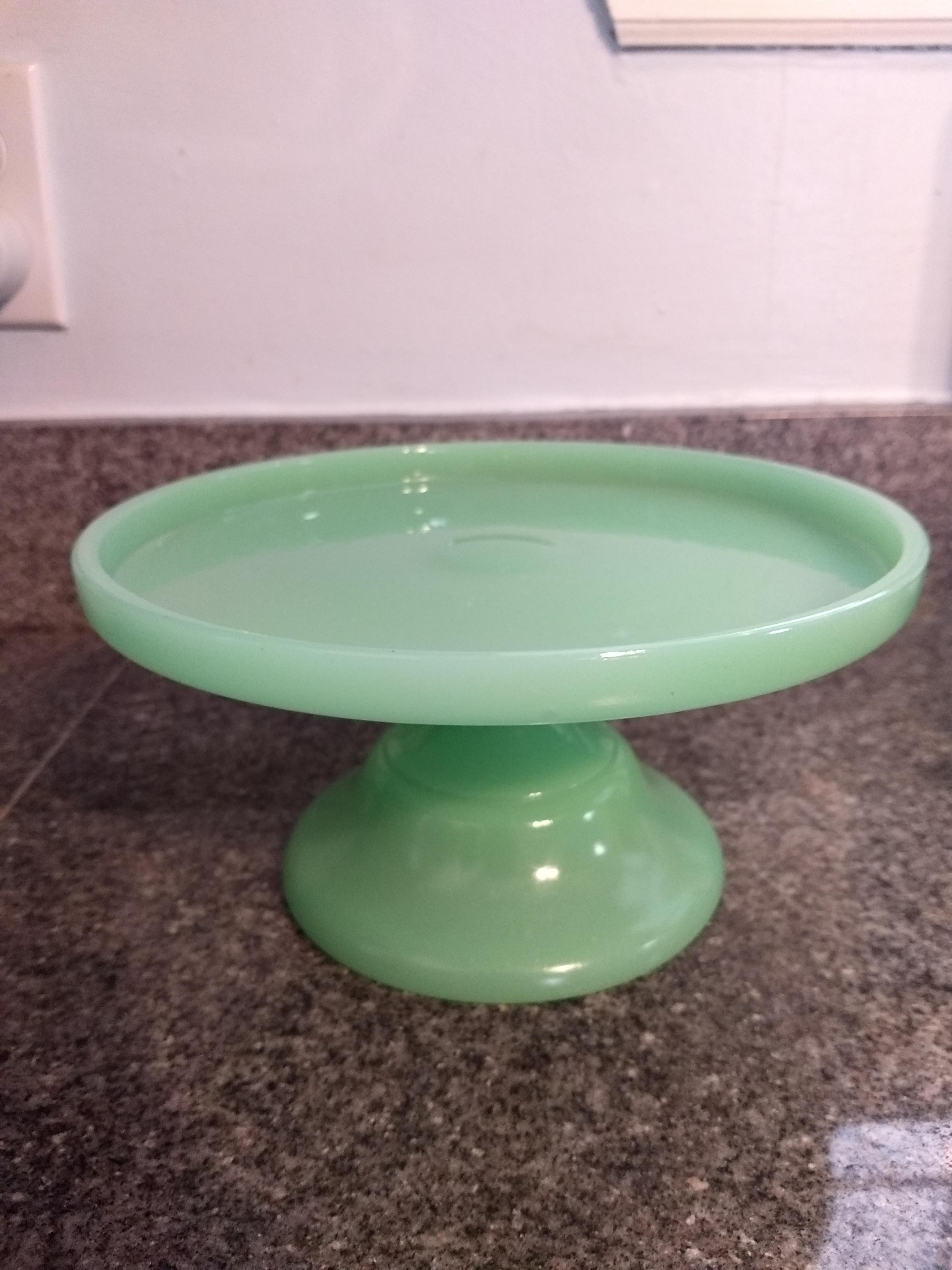 Jadeite cake stand. 2 Goodwill find! r/ThriftStoreHauls