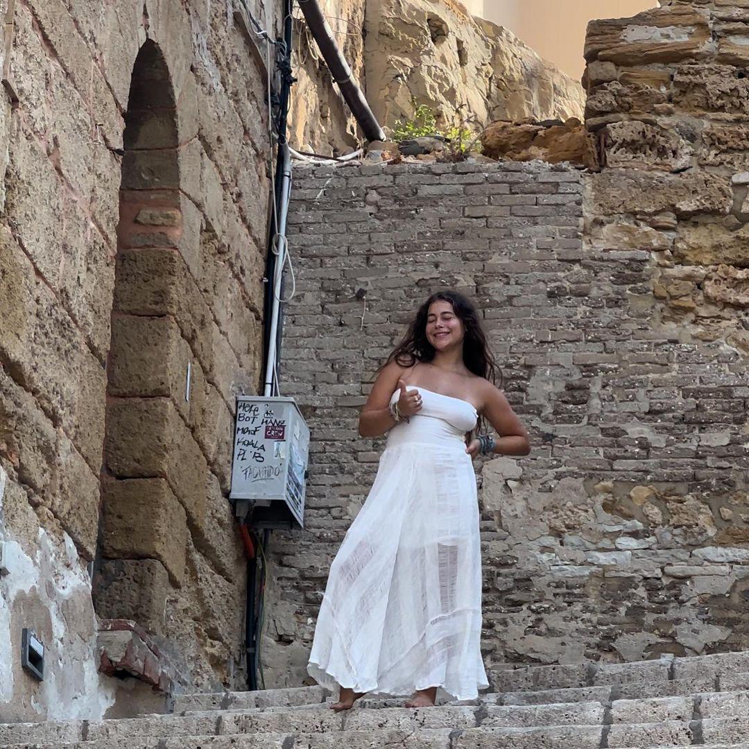 Tan lines : Leonie_Buchegger