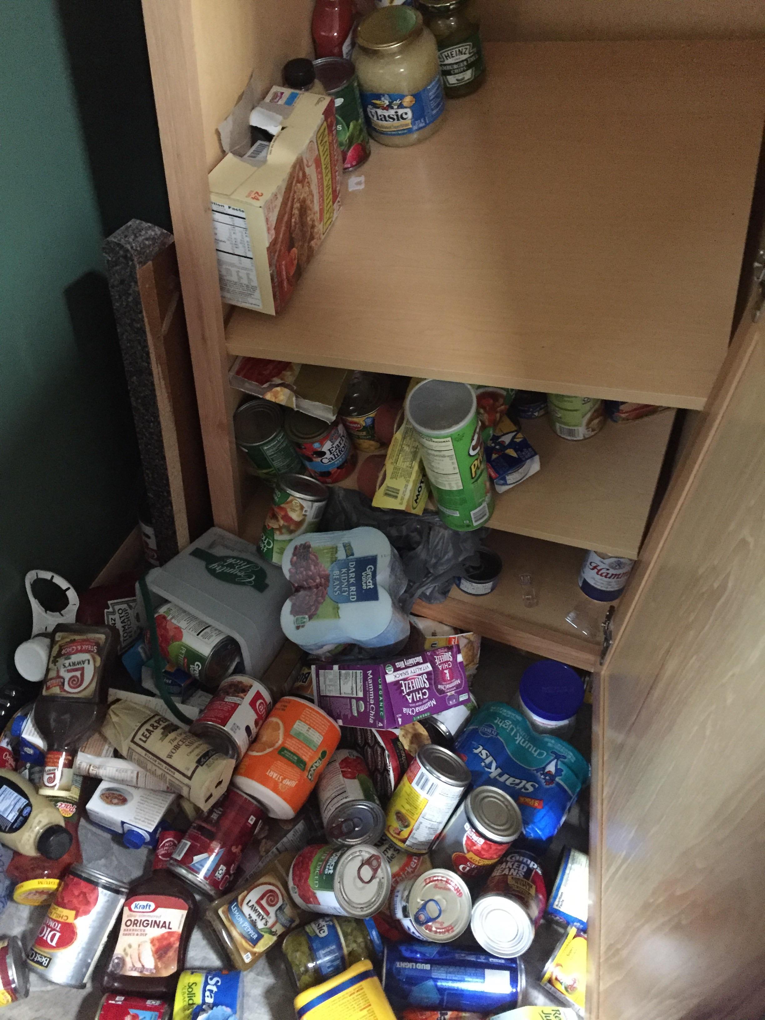 The shelf broke r/Wellthatsucks