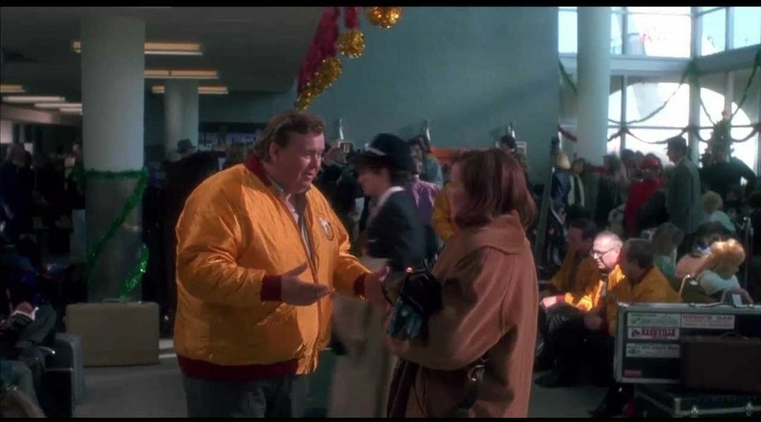 The 'Scranton, PA' airport scene of Home Alone (1990) was filmed at the