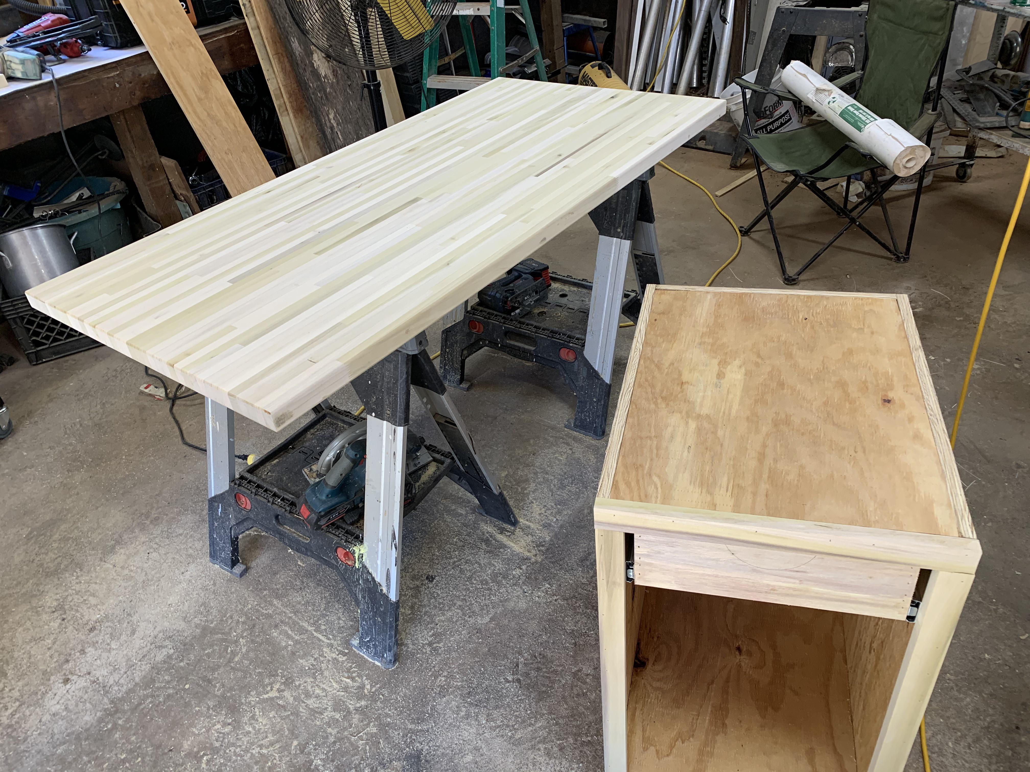 DIY Desk build Day 2. r/pcmasterrace