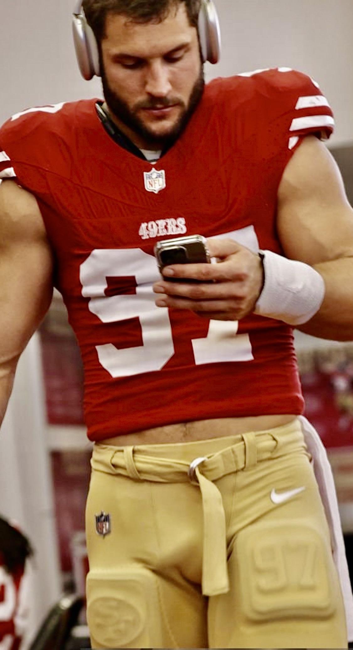 Nick Bosa 🐻 🤷 : NFL_Bulges