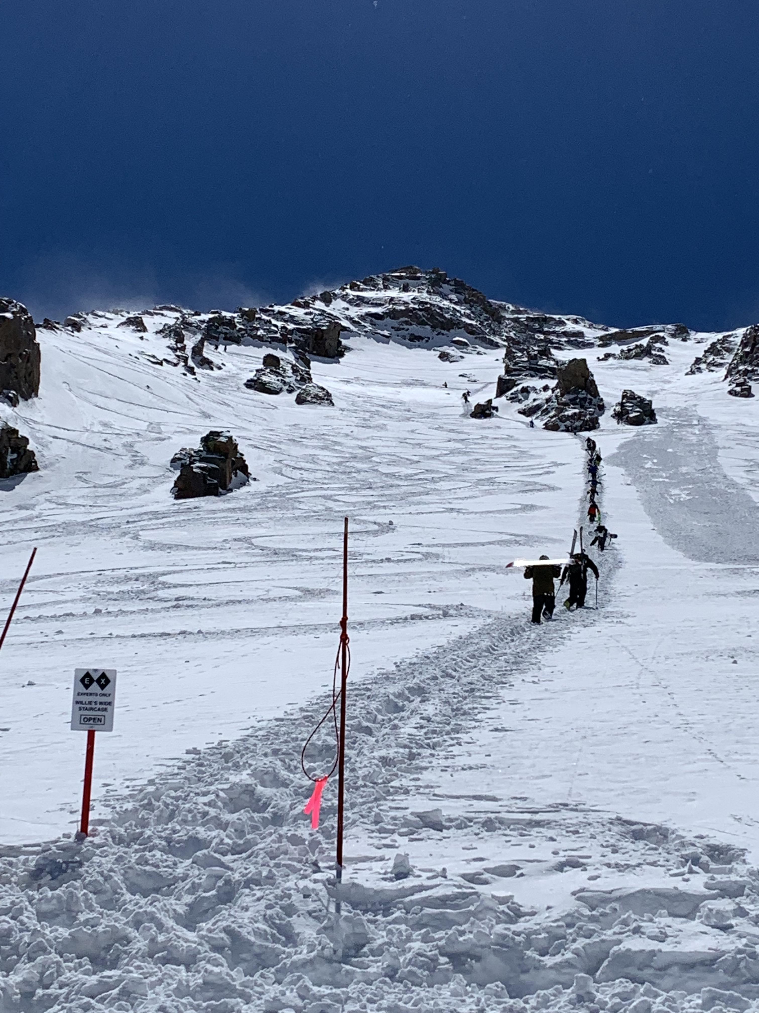 Arapahoe Basin the East Wall Traverse today. r/skiing