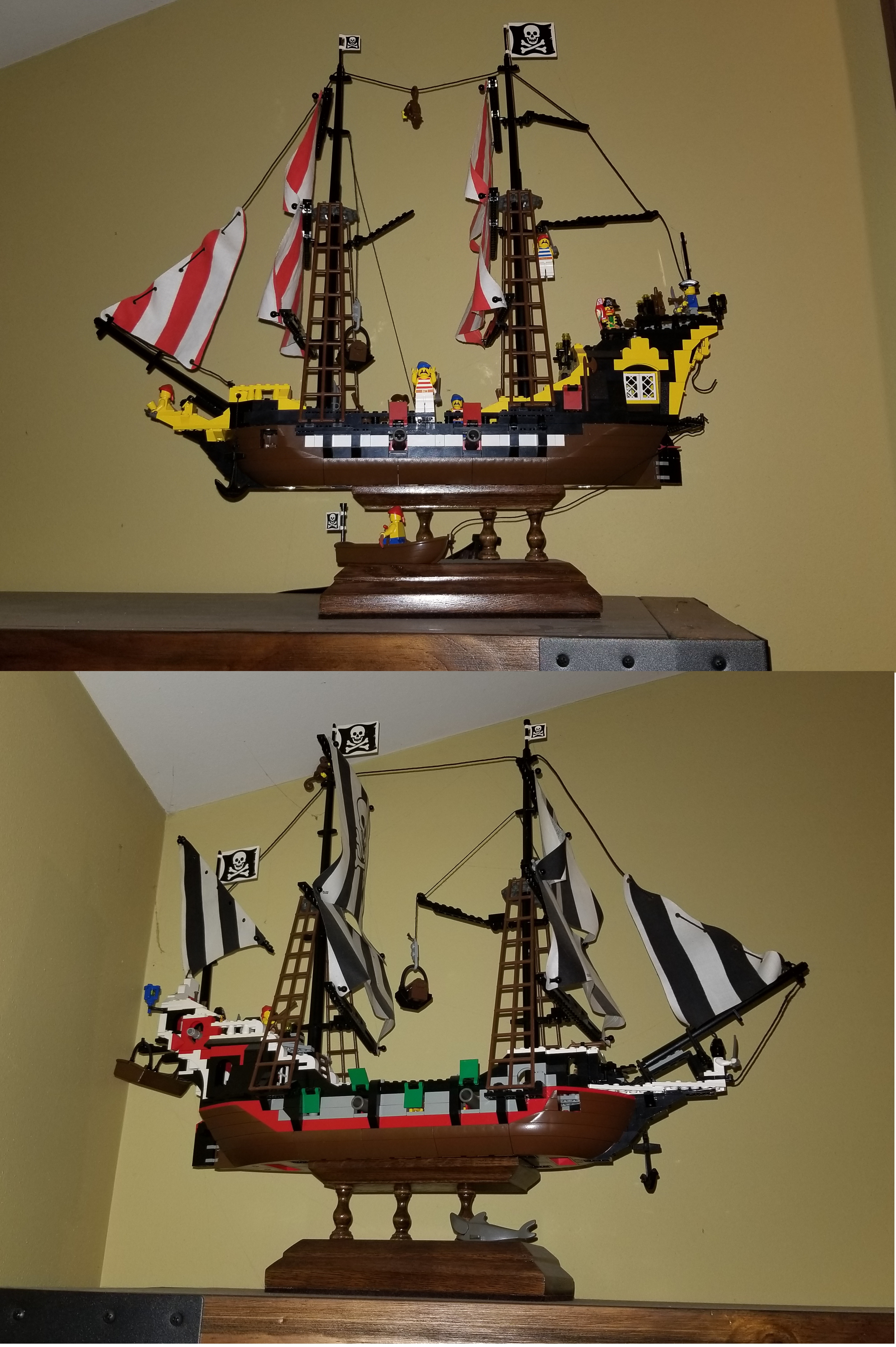 Classic Lego pirate ship stand Black Seas Barracuda (1989) and Skull's Eye Schooner (1993) lego