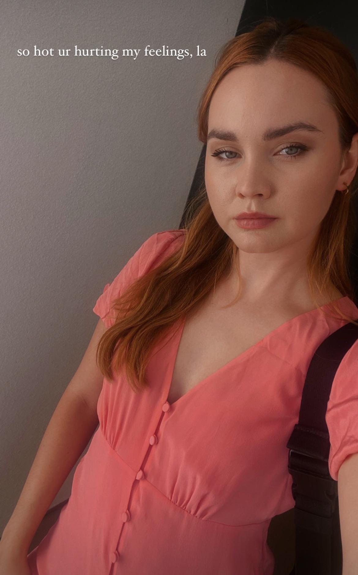 Lady in red r/LianaLiberato