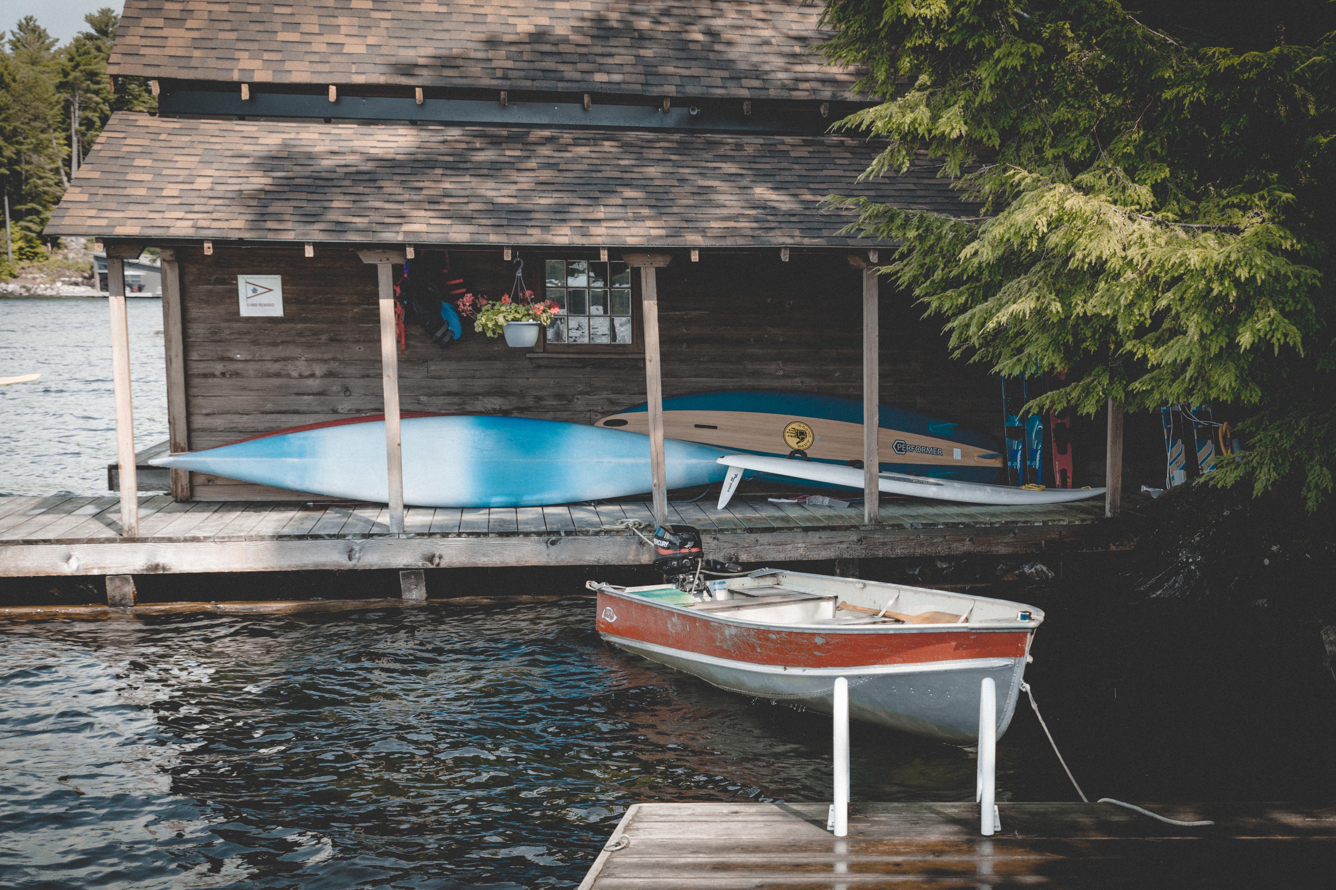 (Boat) Cabin in Ontario CabinPorn