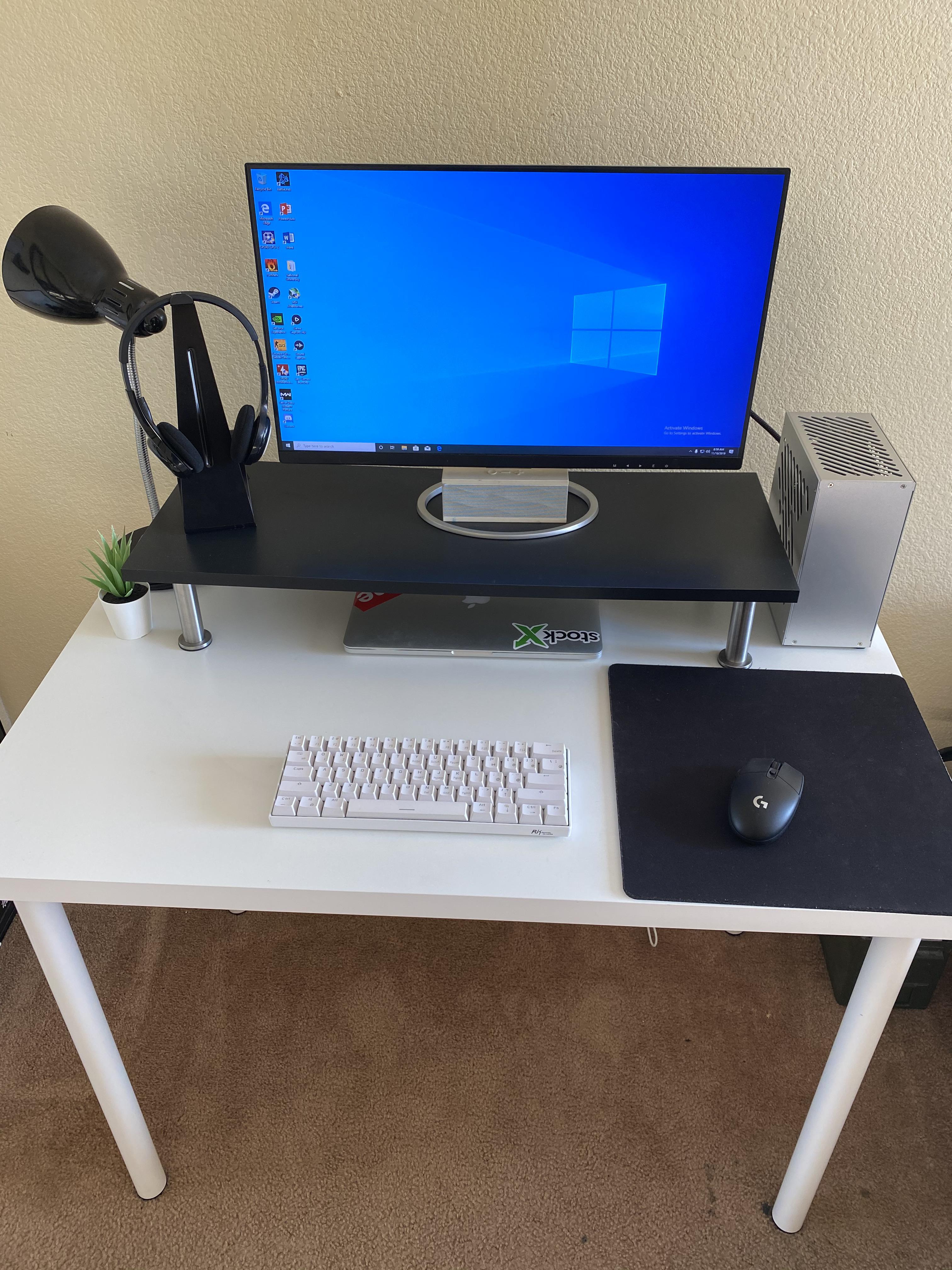 5 monitor stand from goodwill! r/battlestations