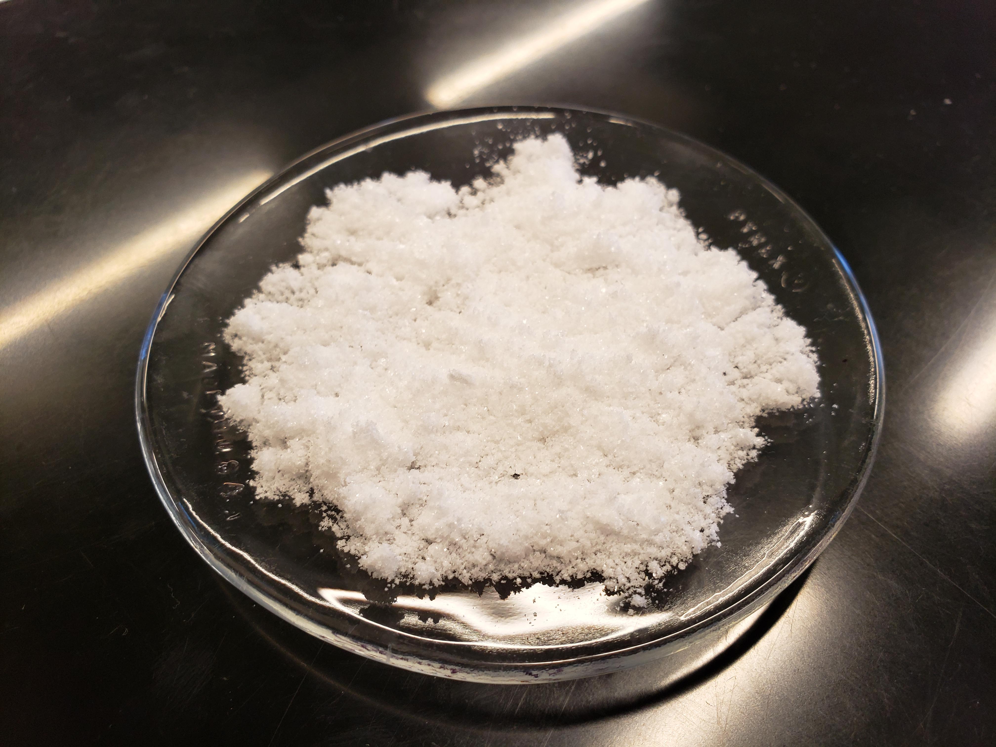 I systhesized aspirin crystals in my organic chemistry lab r/chemistry