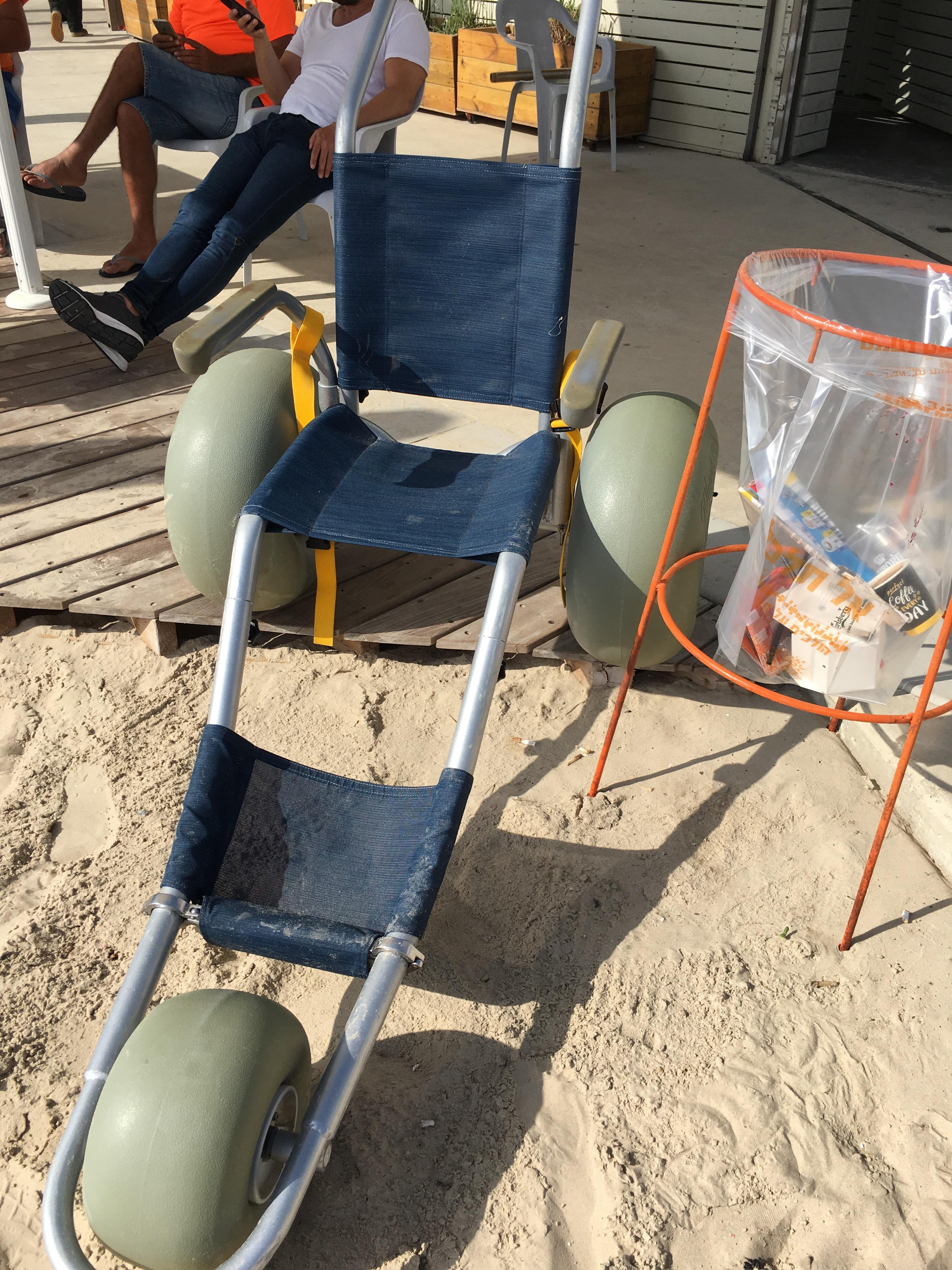 This wheelchair for the beach r/mildlyinteresting