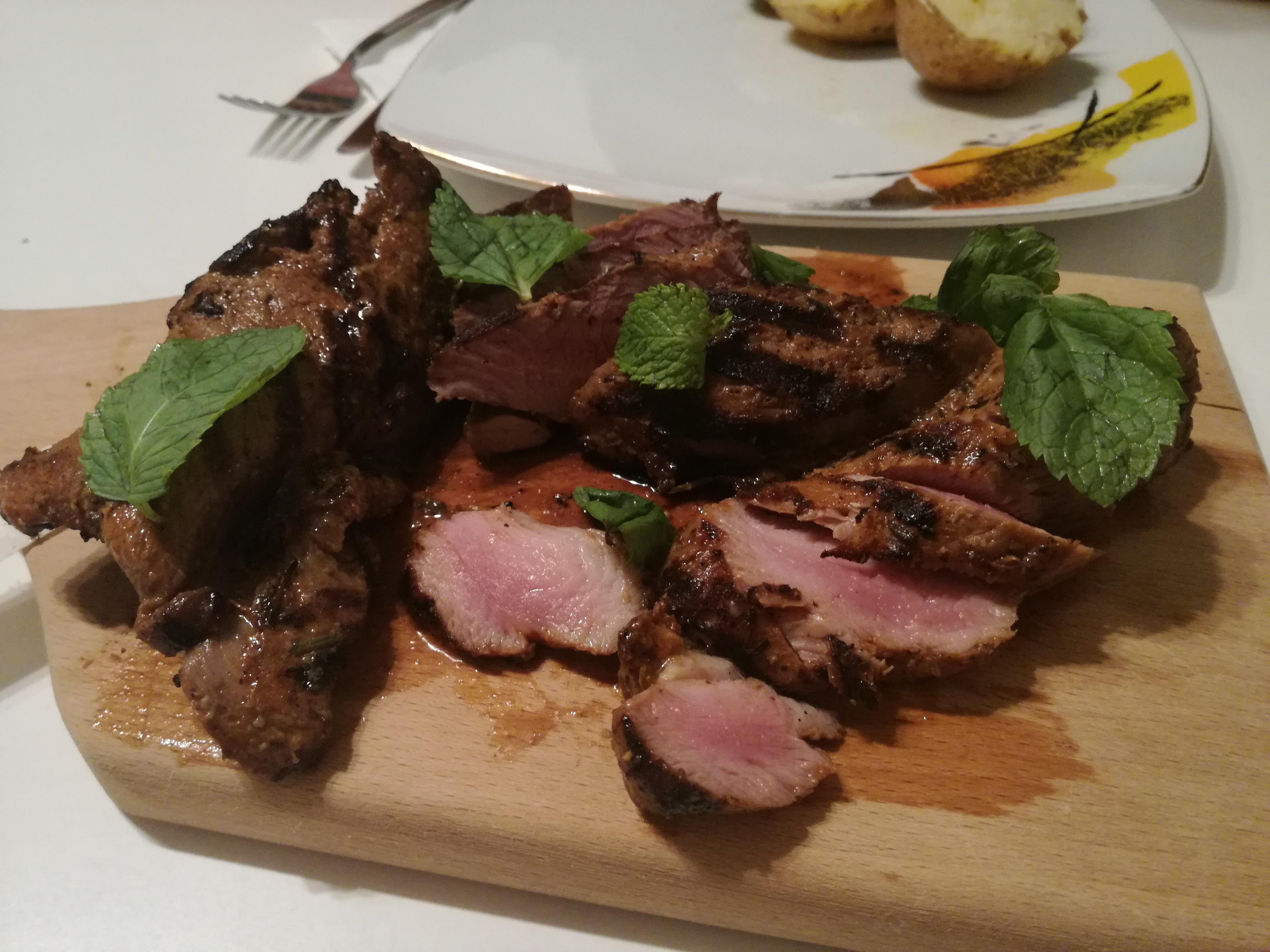 [Homemade] Lamb pastrami r/food