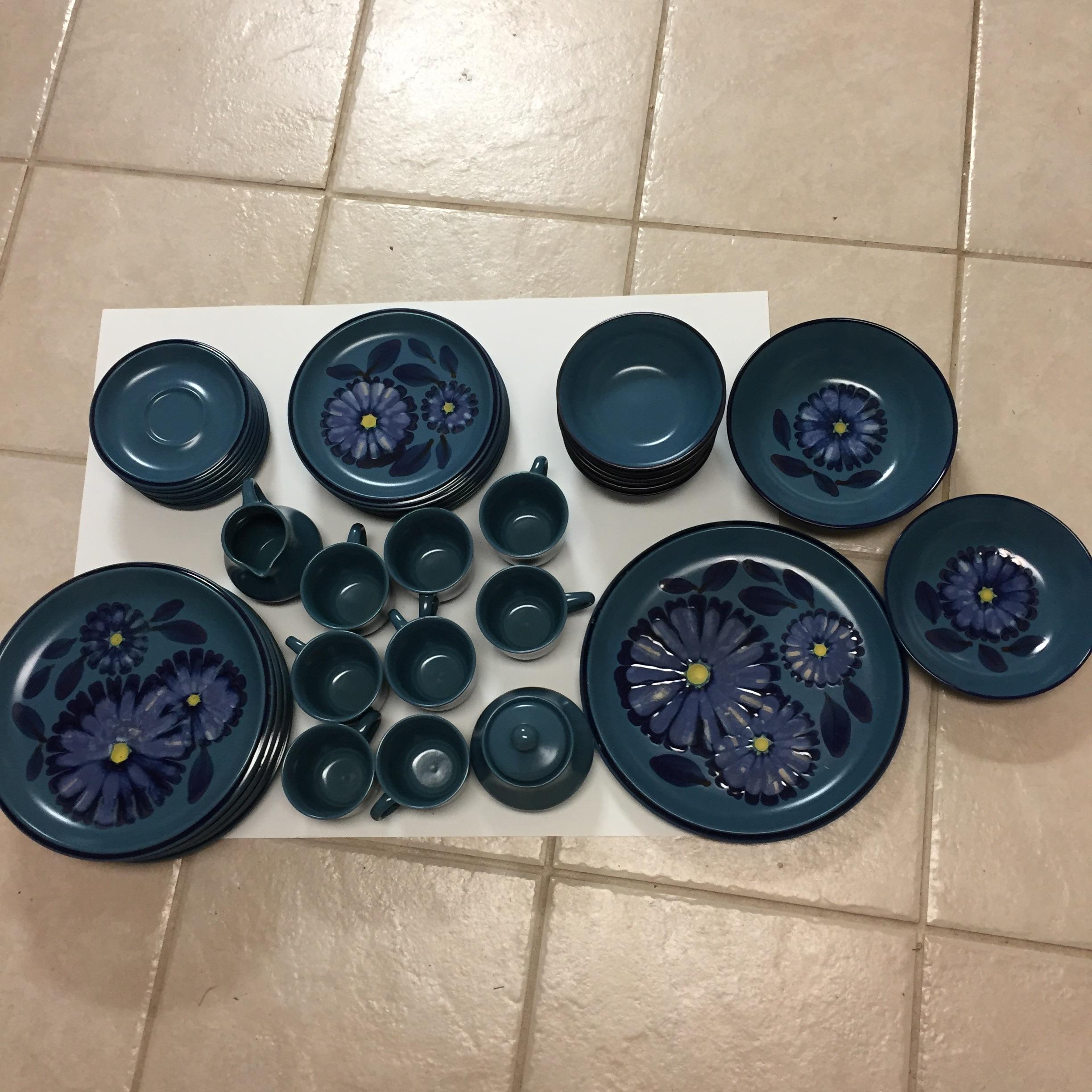 Found 45 pieces of noritake stoneware at goodwill for 22 r