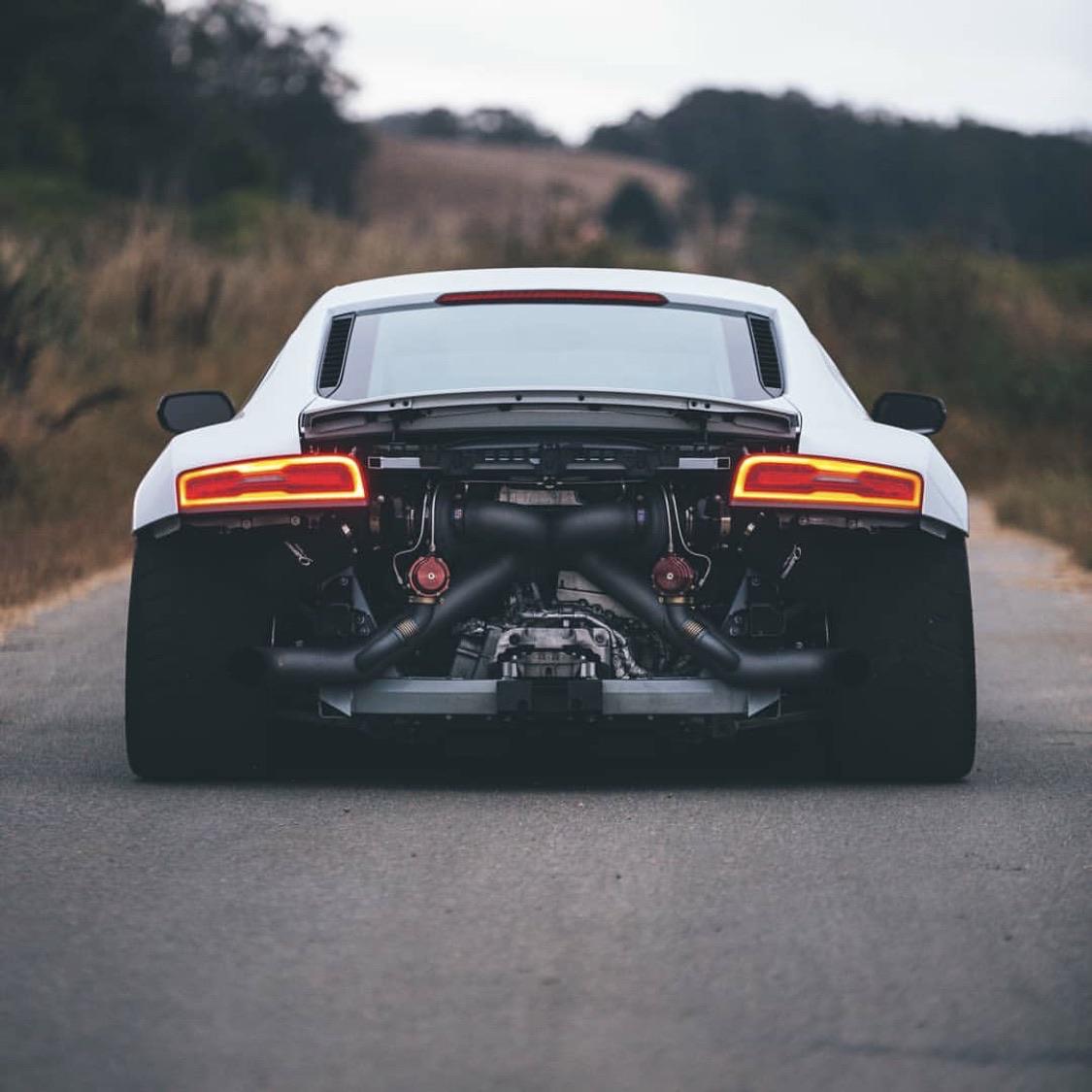 AUDI R8 V10 TT! carporn