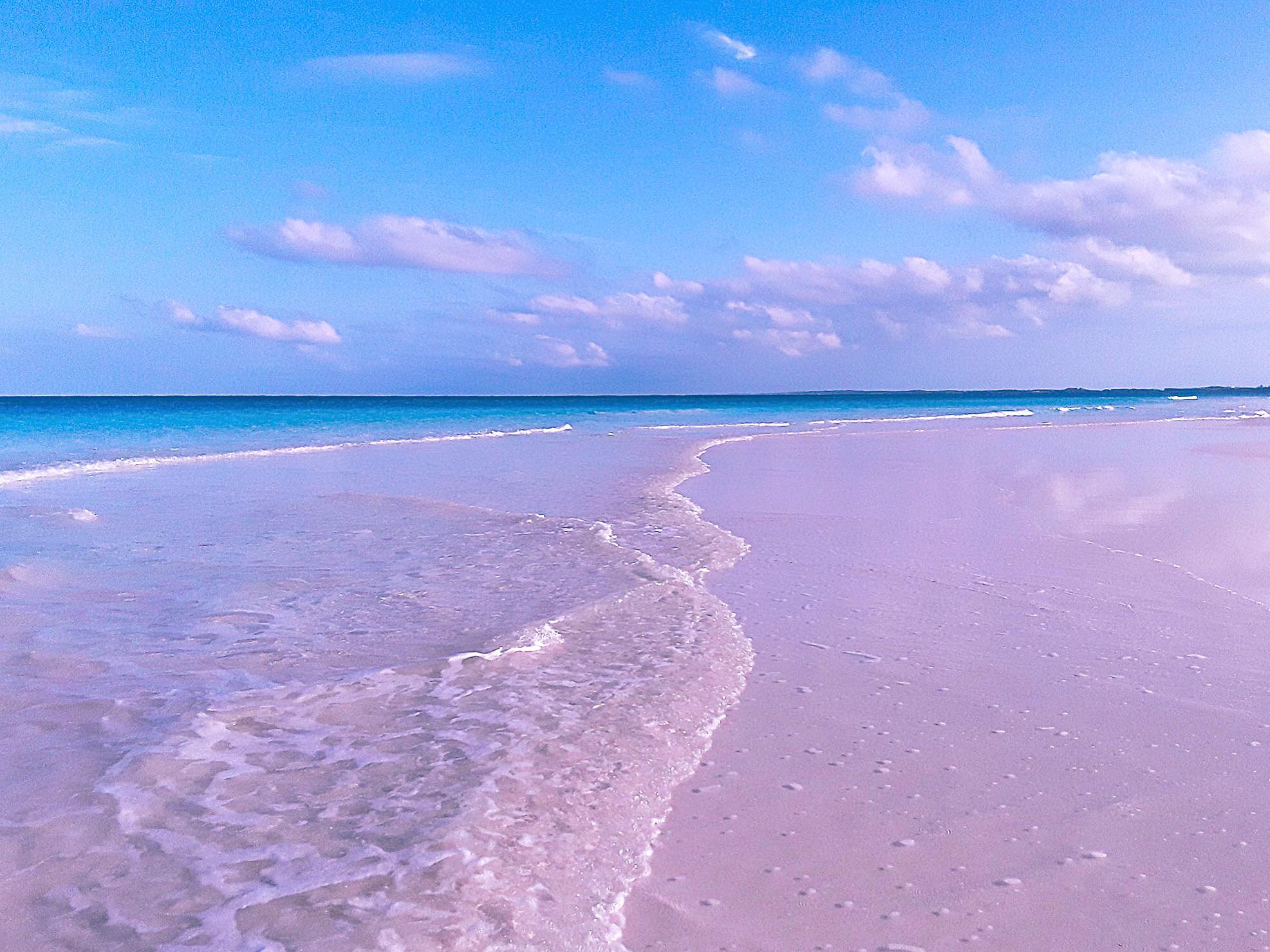 Pink Sand Beach, Harbour Island, Eleuthera r/bahamas