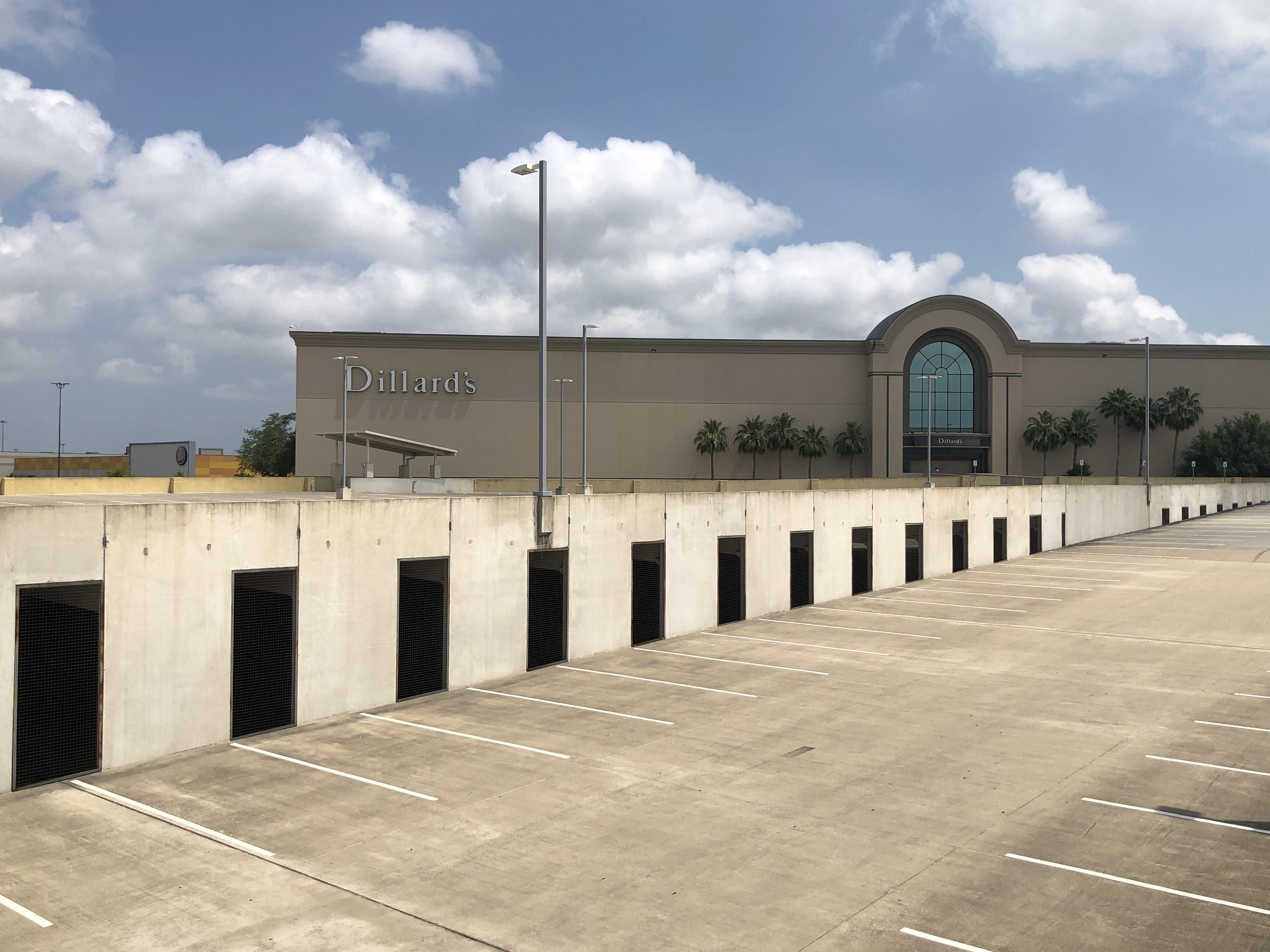 Exclusive Hm Opens First Houston Store At Baybrook Mall