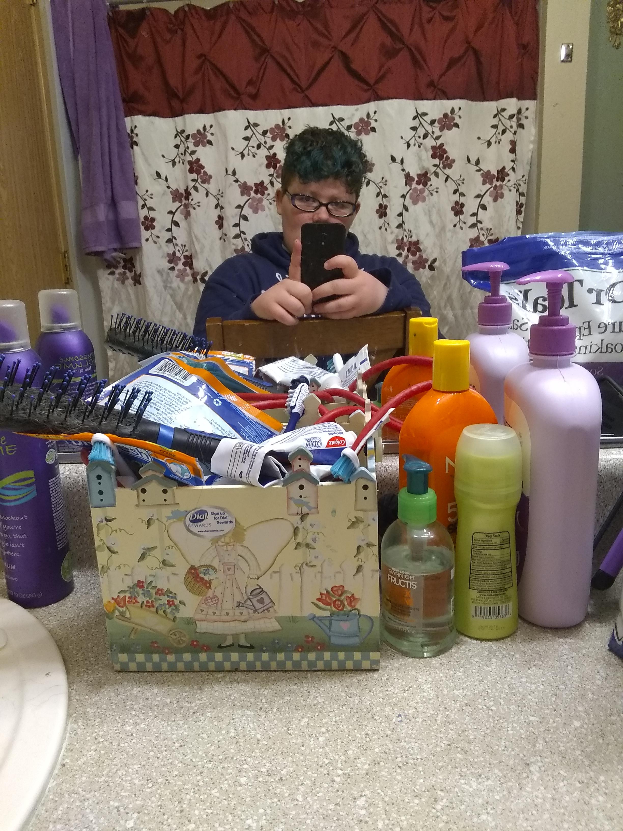 Now that the hair salons are open I got an haircut and I LOVE it! r