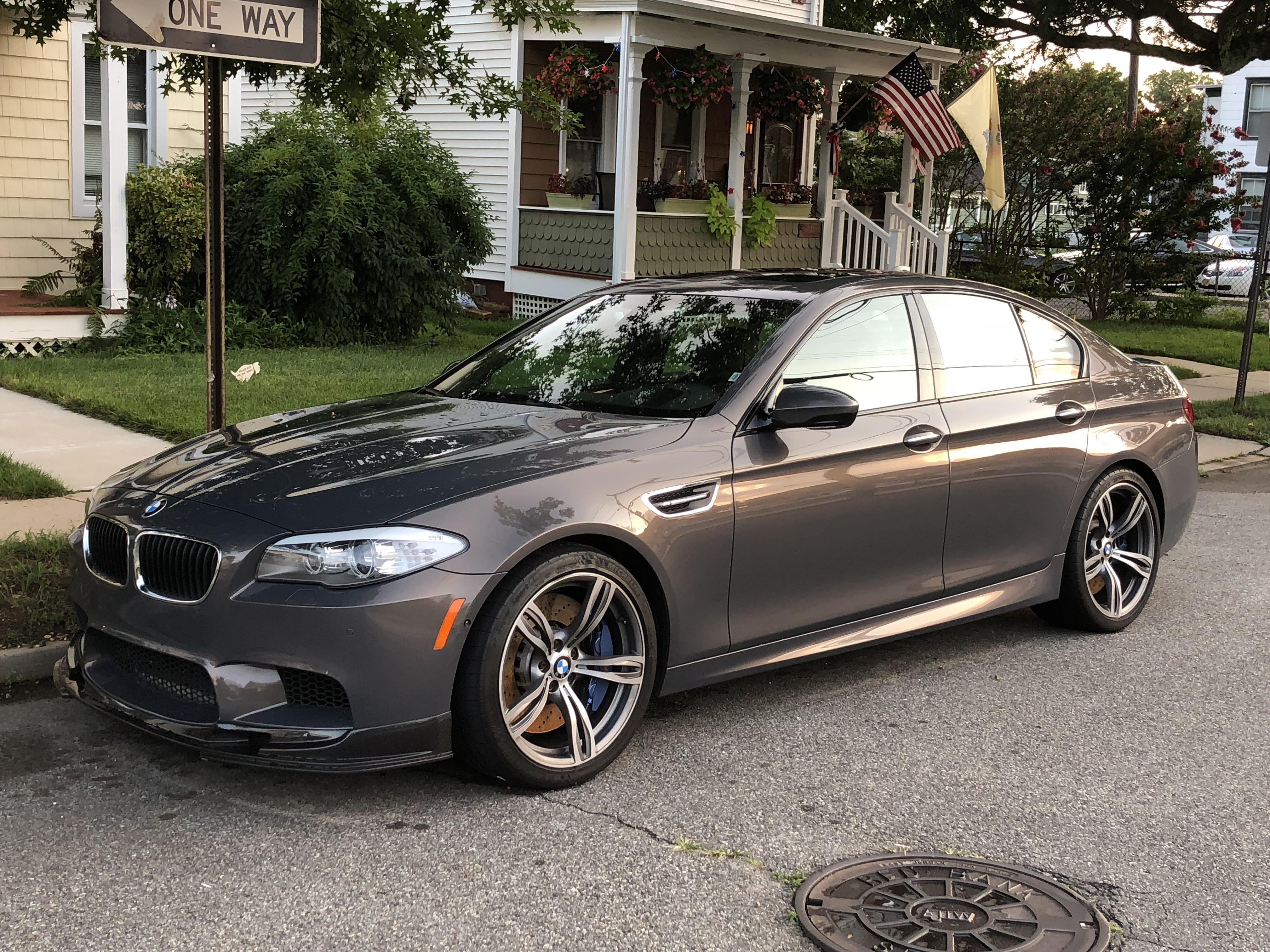 Saw this beautiful M5 yesterday but I wasn’t completely sure what color